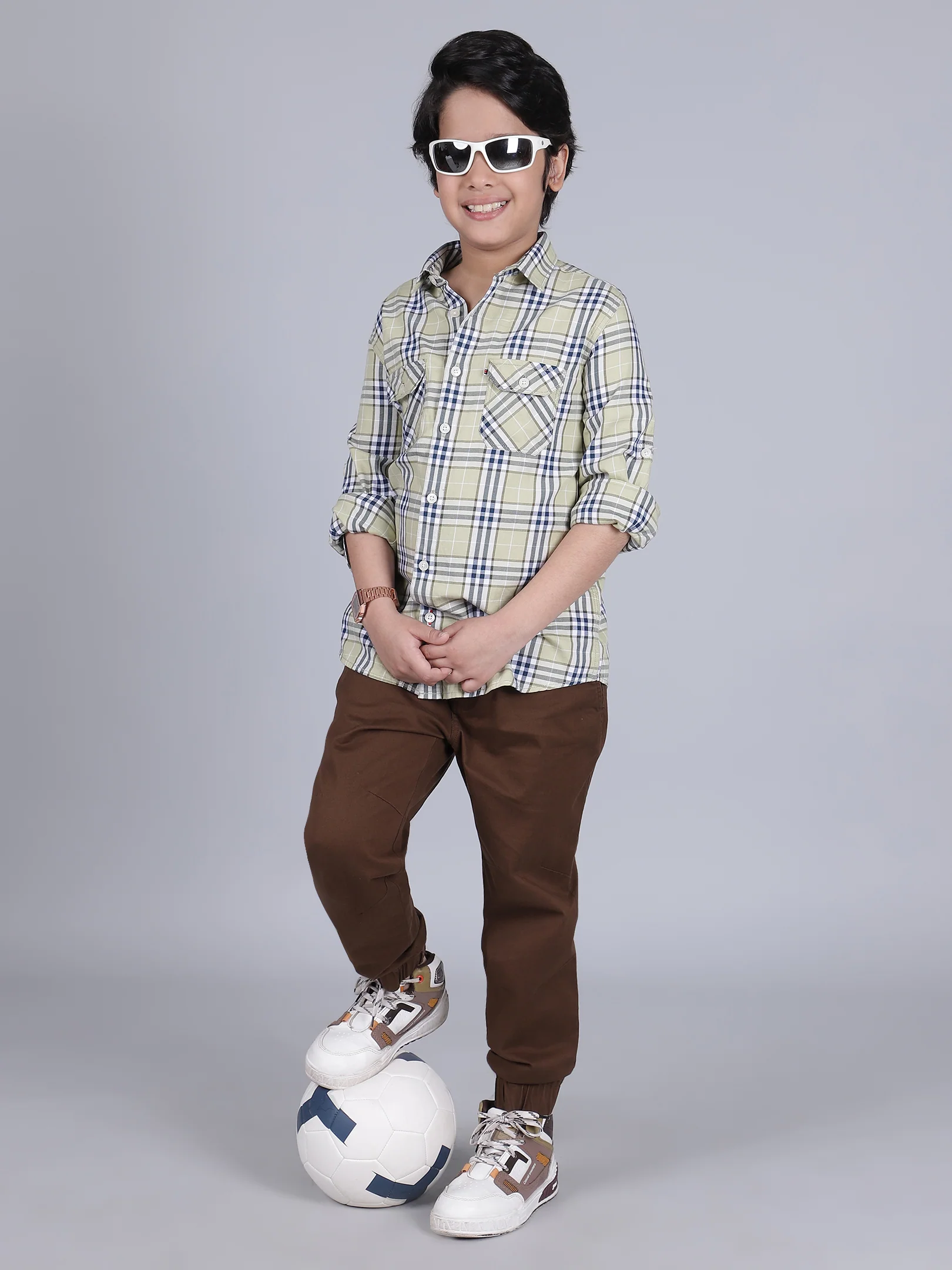 Boys Checkered Green Full Sleeves Spread Collar Casual Shirt - Image 5
