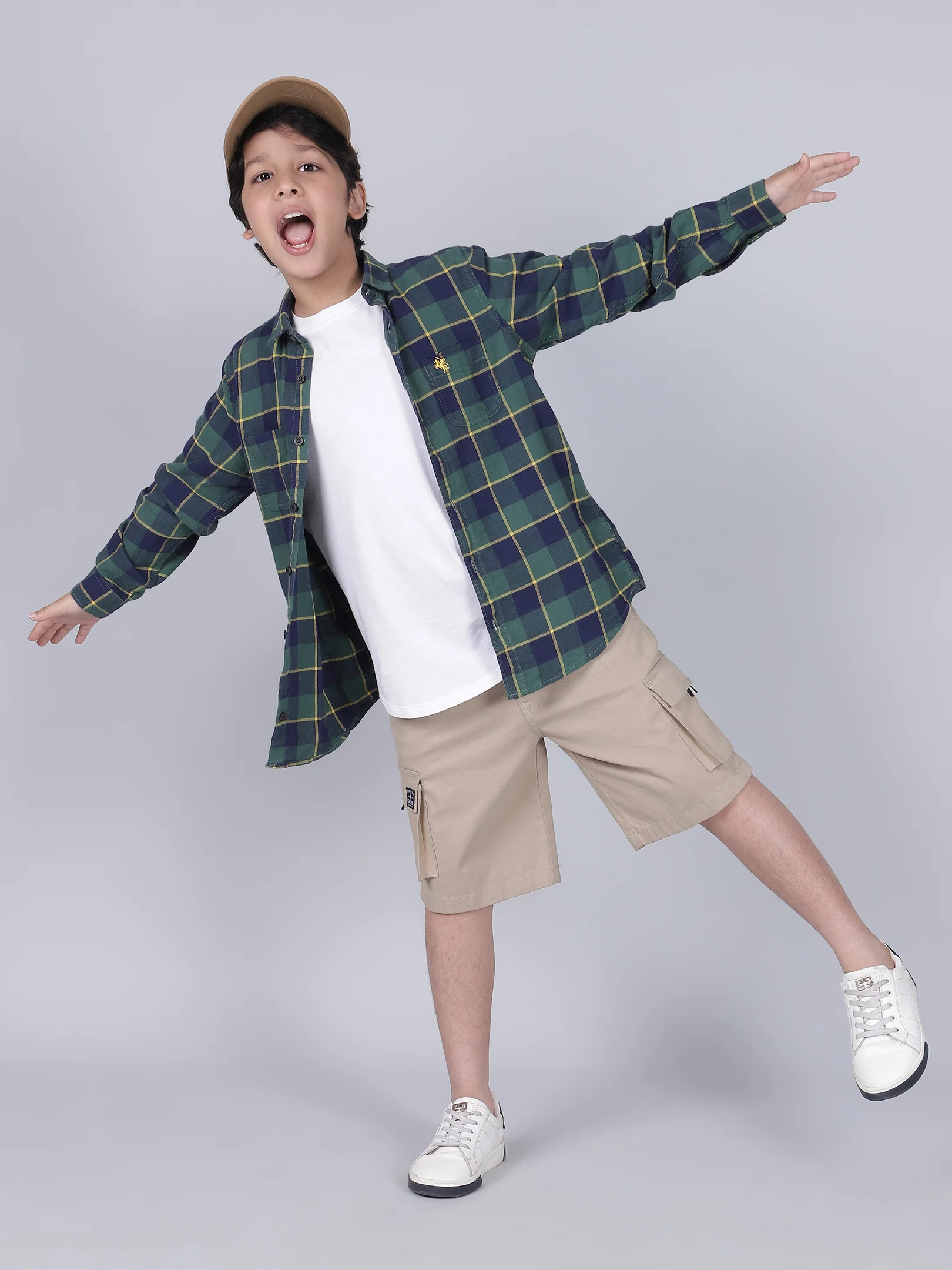 Boys Checkered Green Full Sleeves Spread Collar Casual Shirt - Image 5