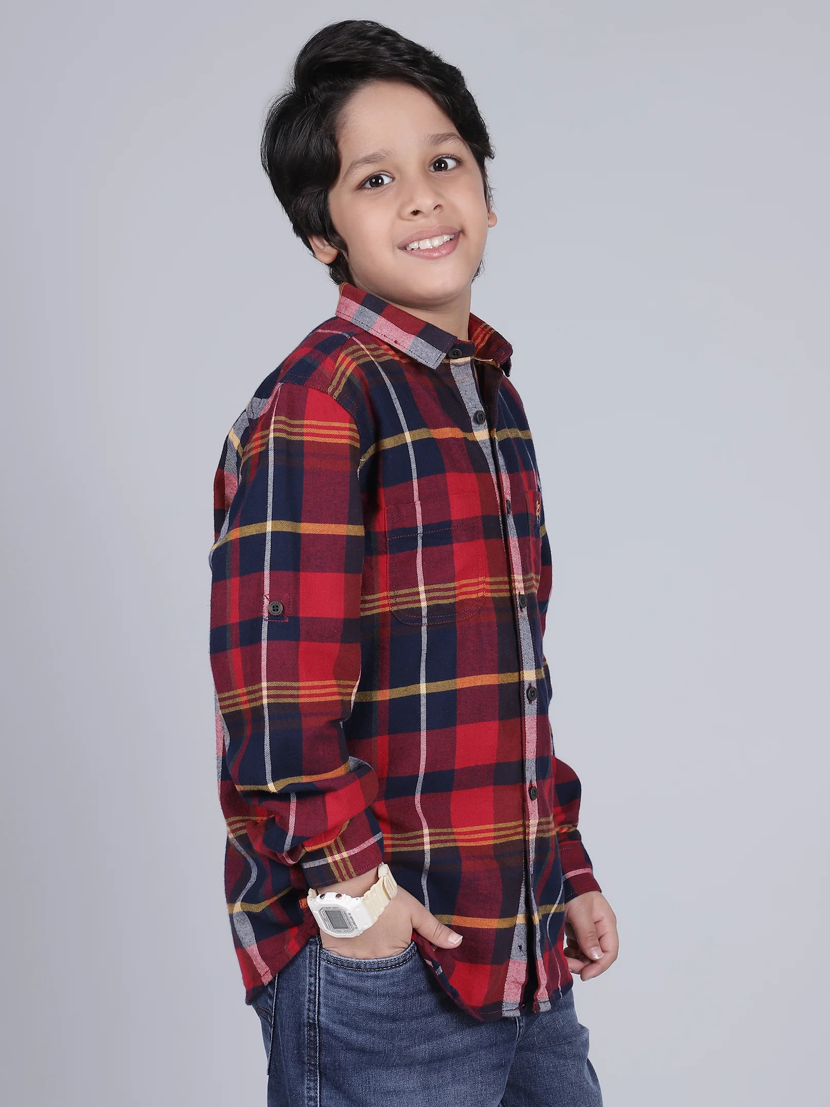 Boys Checkered Mehroon Full Sleeves Spread Collar Casual Shirt - Image 4
