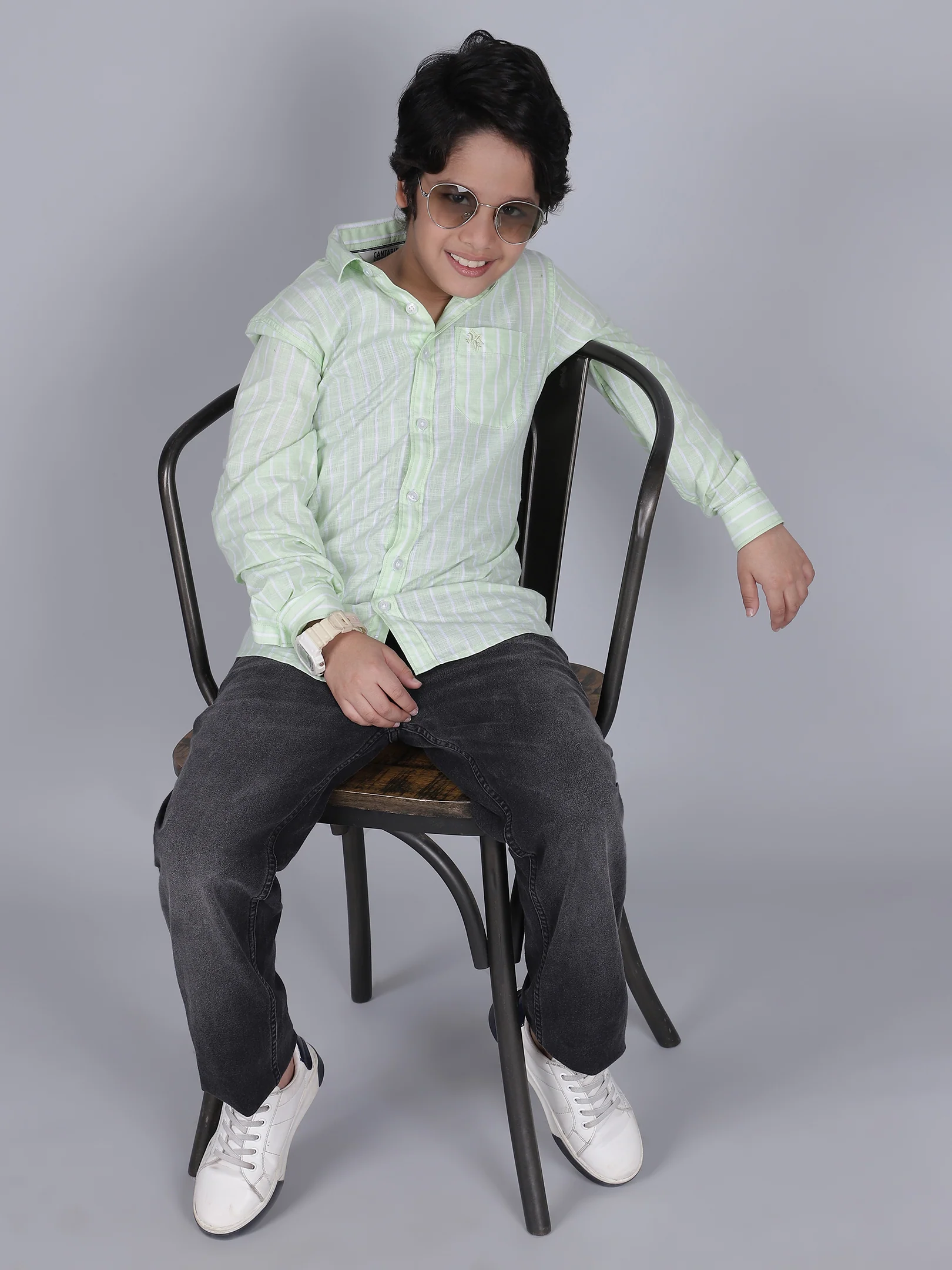 Boys Green Checkered Full Sleeves Spread Collar Casual Shirt - Image 5