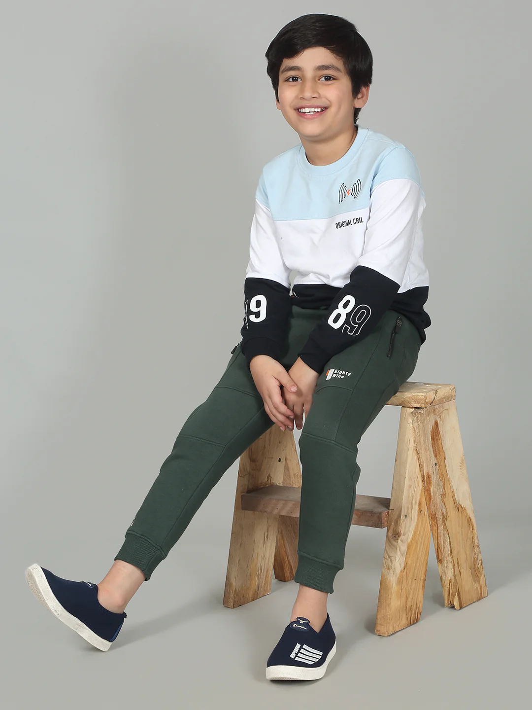 Boys Olive Solid Casual Track Pant - Image 7