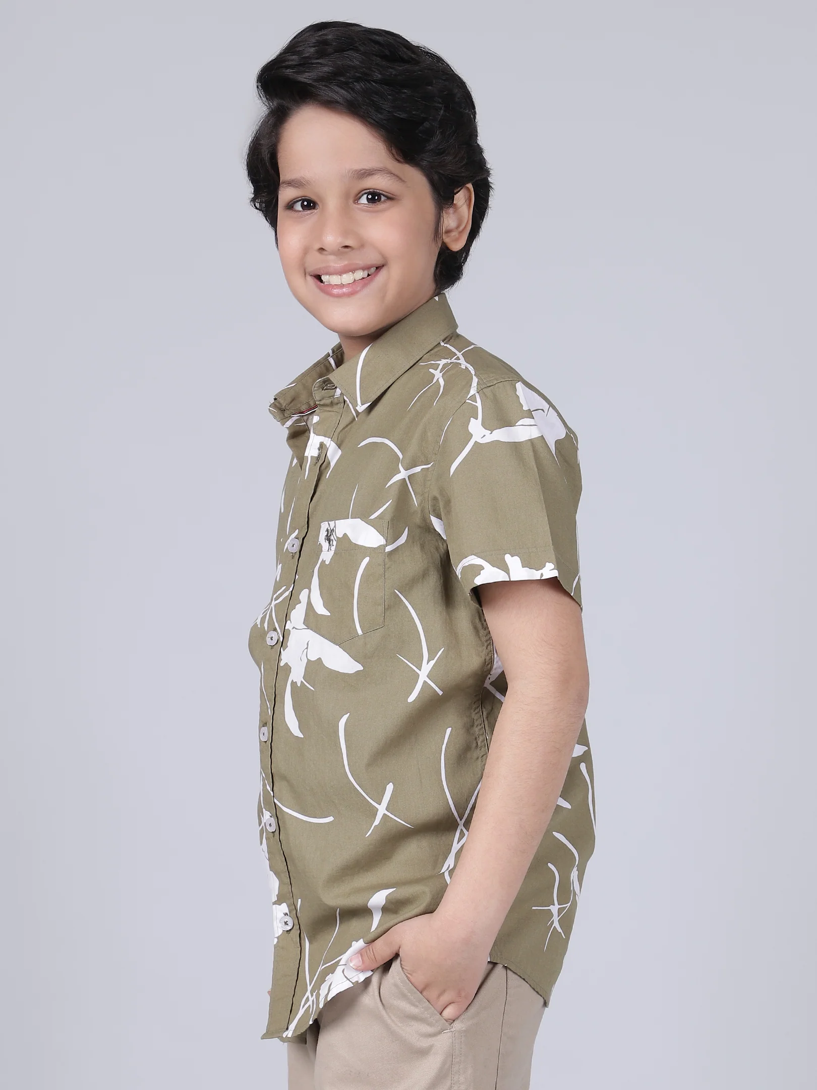 Boys Printed Olive Green Half Sleeves Spread Collar Casual Shirt - Image 2