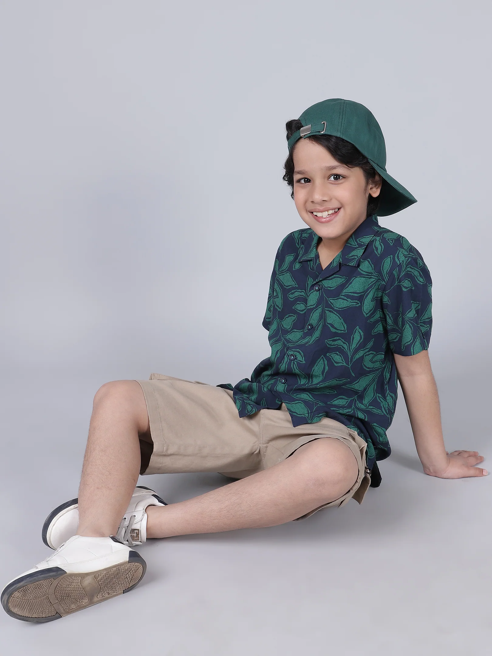 Boys Solid Beige Regular Fit Casual Shorts - Image 9
