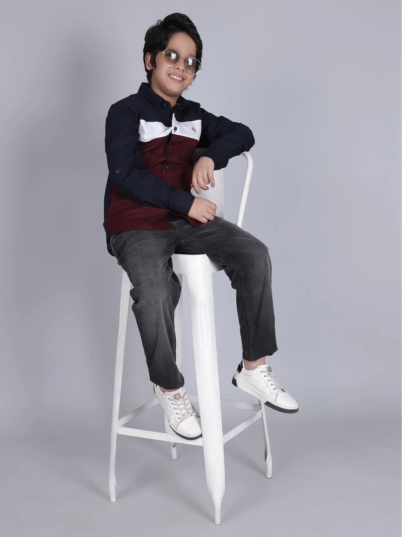 Boys Solid Black Regular Fit Casual Jeans - Image 9