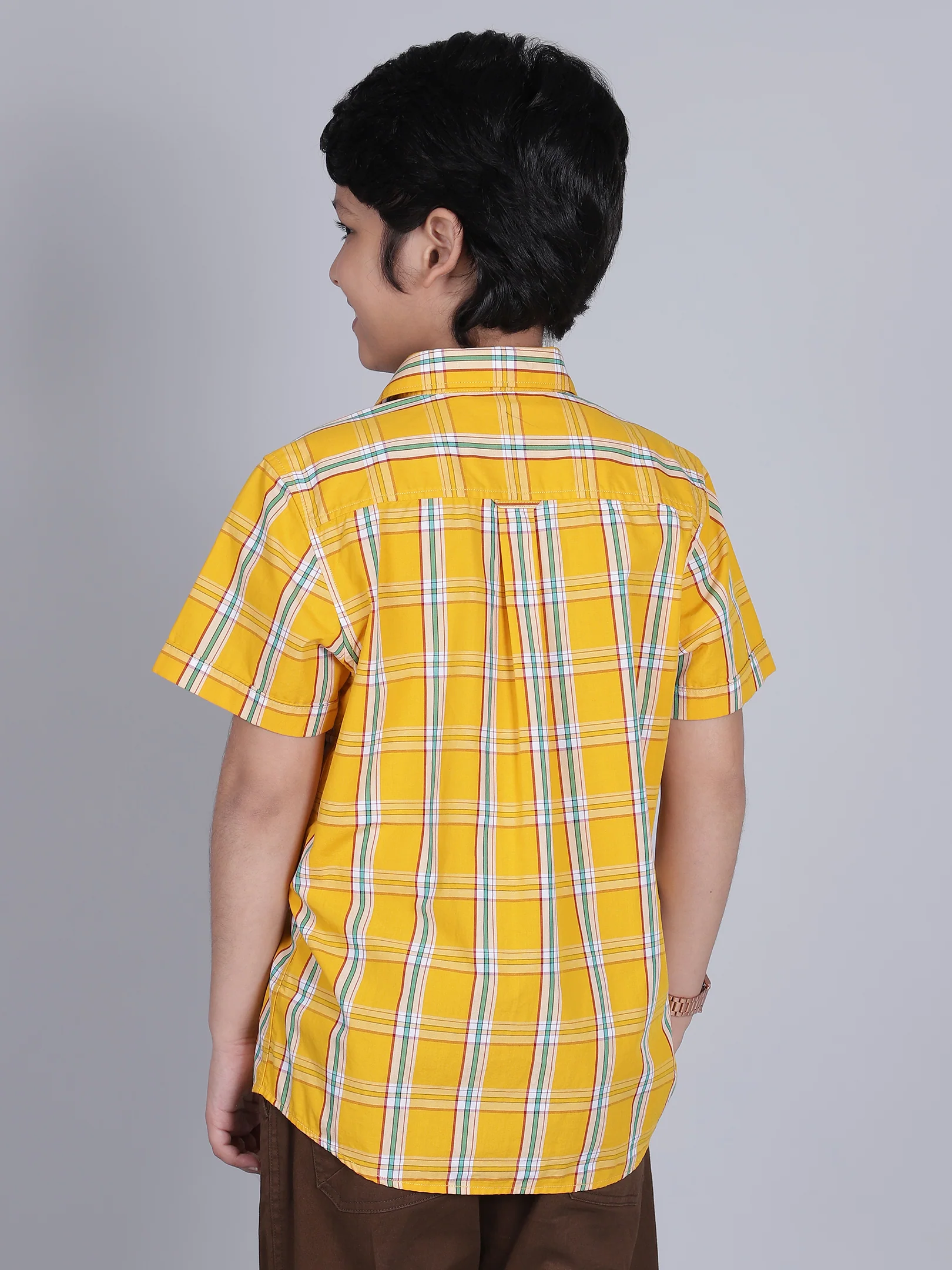Boys Yellow Checkered Half Sleeves Spread Collar Casual Shirt - Image 3