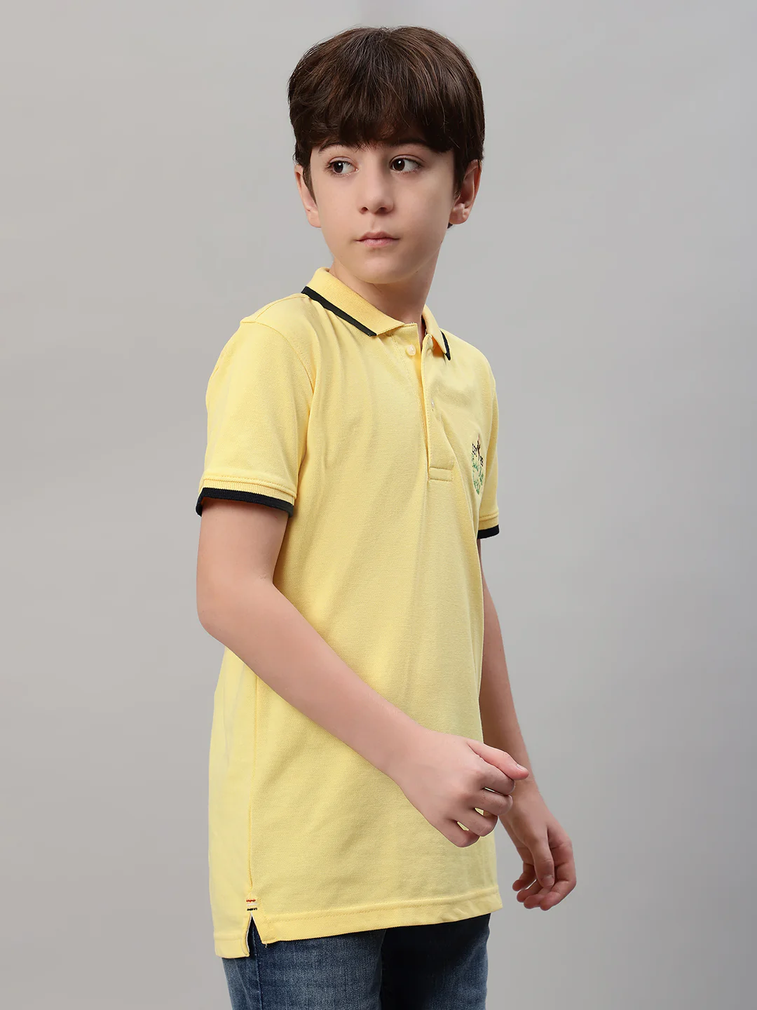 Boy's Yellow Solid T-Shirt - Image 4