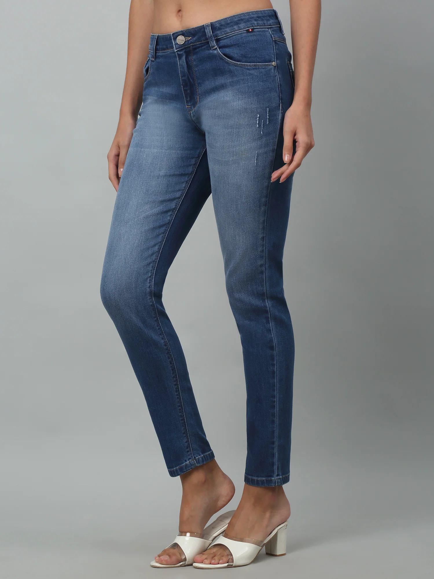 Women's Casual Skinny Fit Mercerised Blue Medium Fade Mid rise Jeans - Image 3