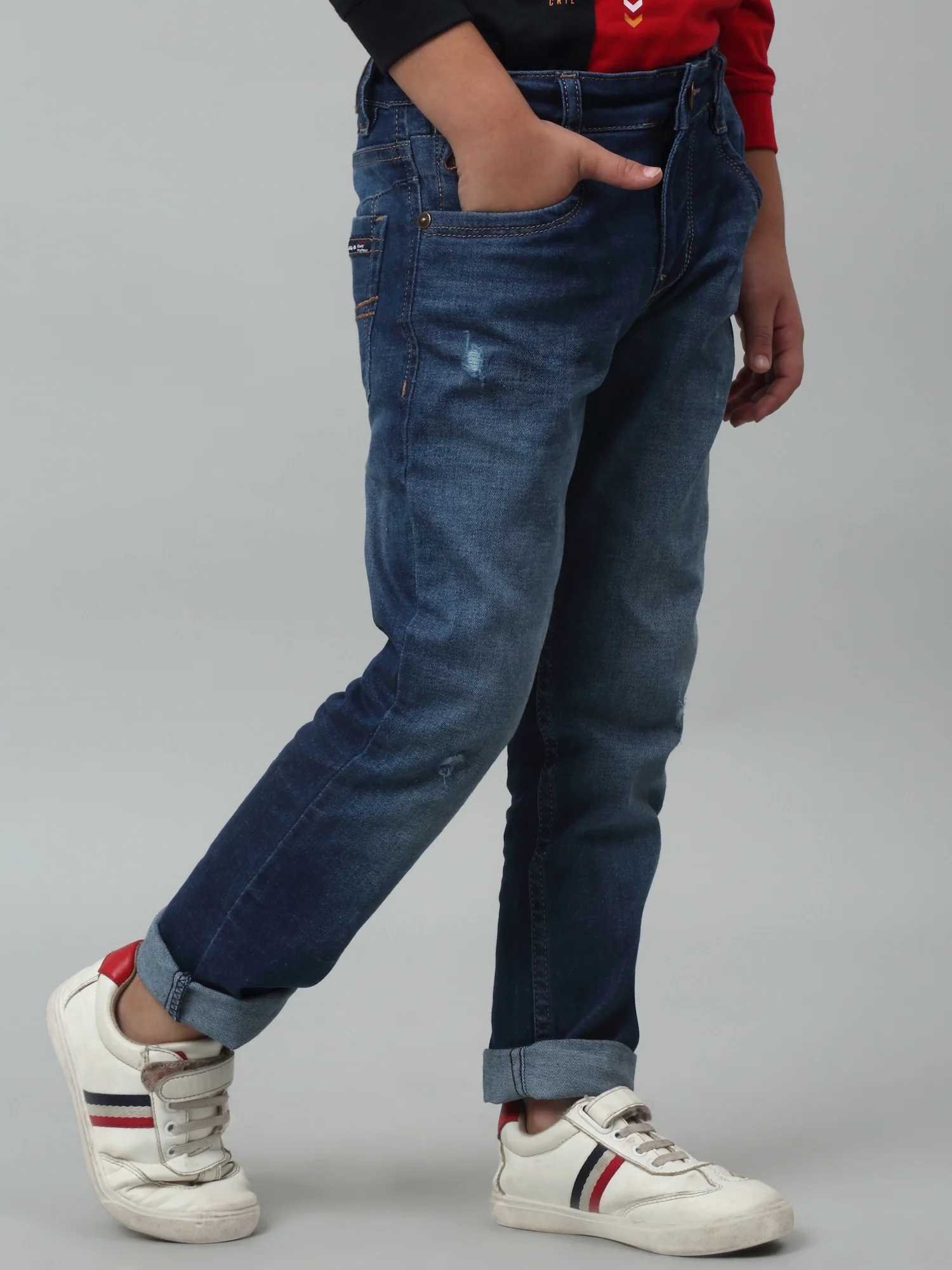 Boys Black Solid Cotton Denim Flat Front Mid Rise Full Length Casual Jeans - Image 2