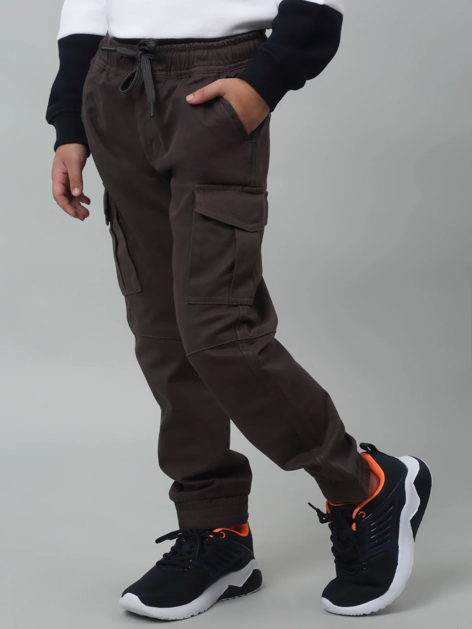 Boys Dark Grey Casual Cotton Jogger For Summer - Image 4