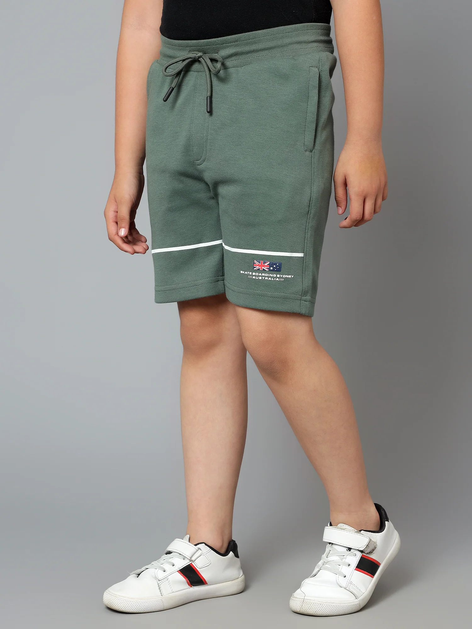 Boy's Green Printed Bermuda Shorts - Image 4