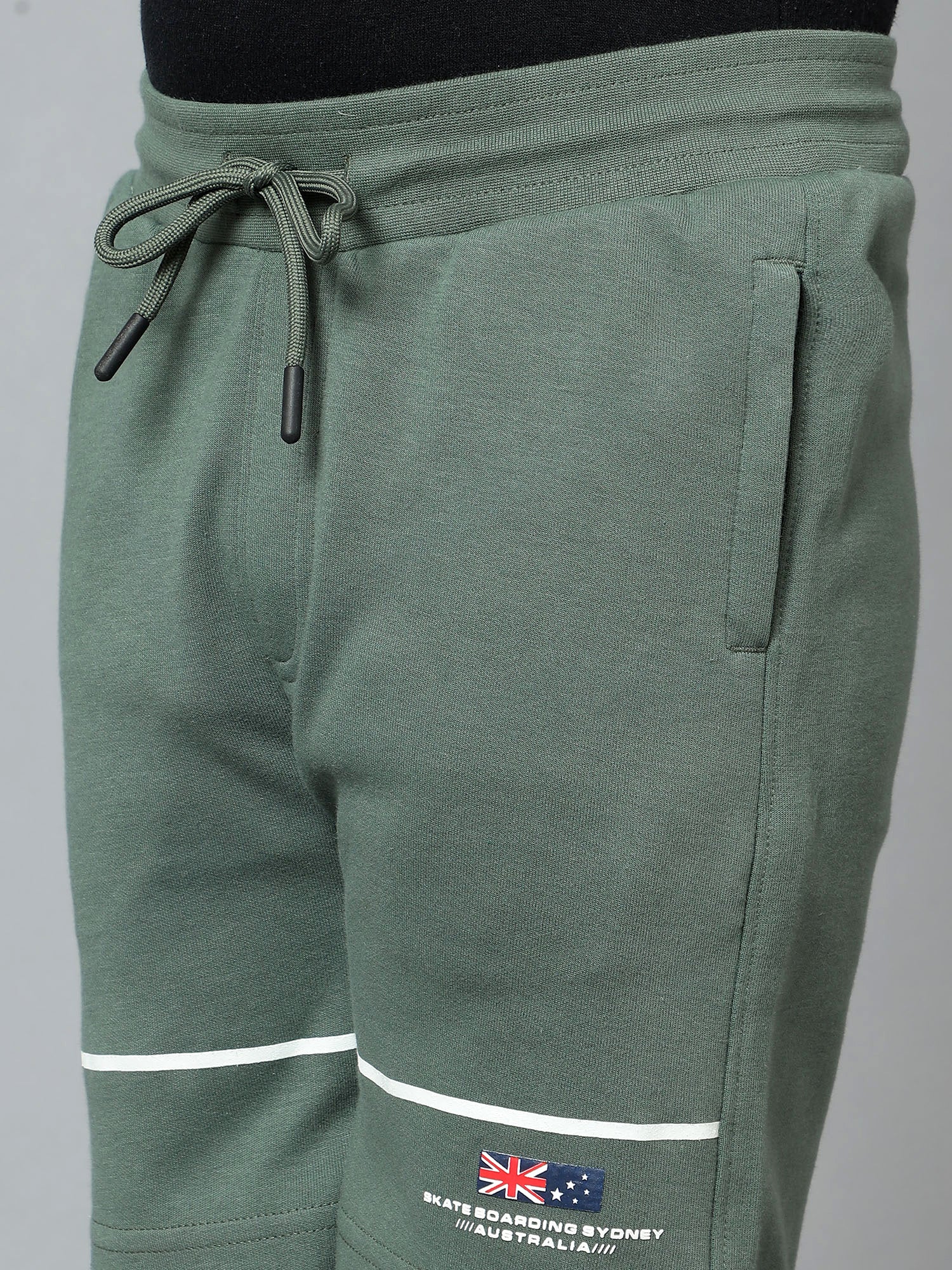 Boy's Green Printed Bermuda Shorts - Image 5