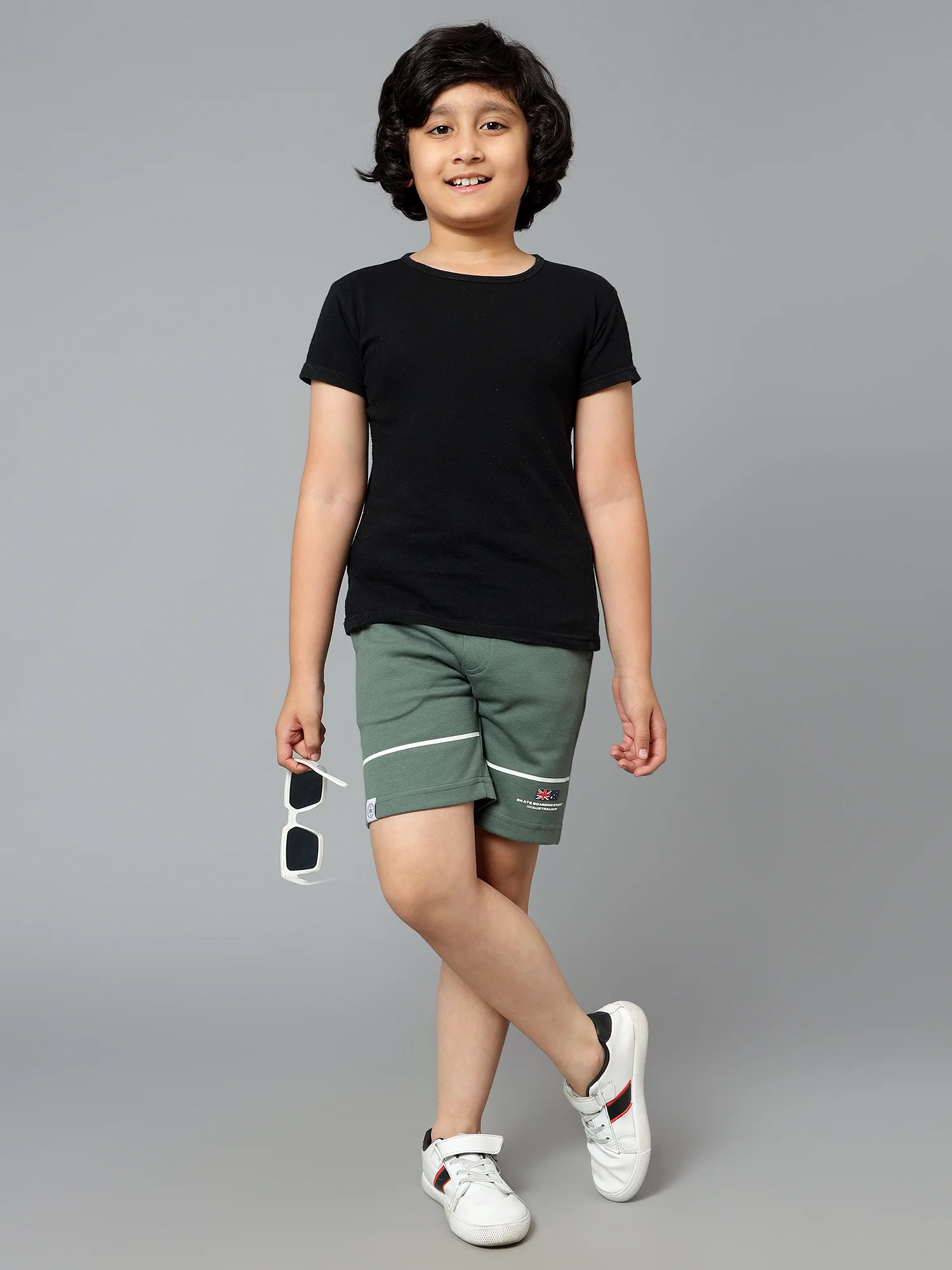 Boy's Green Printed Bermuda Shorts - Image 7