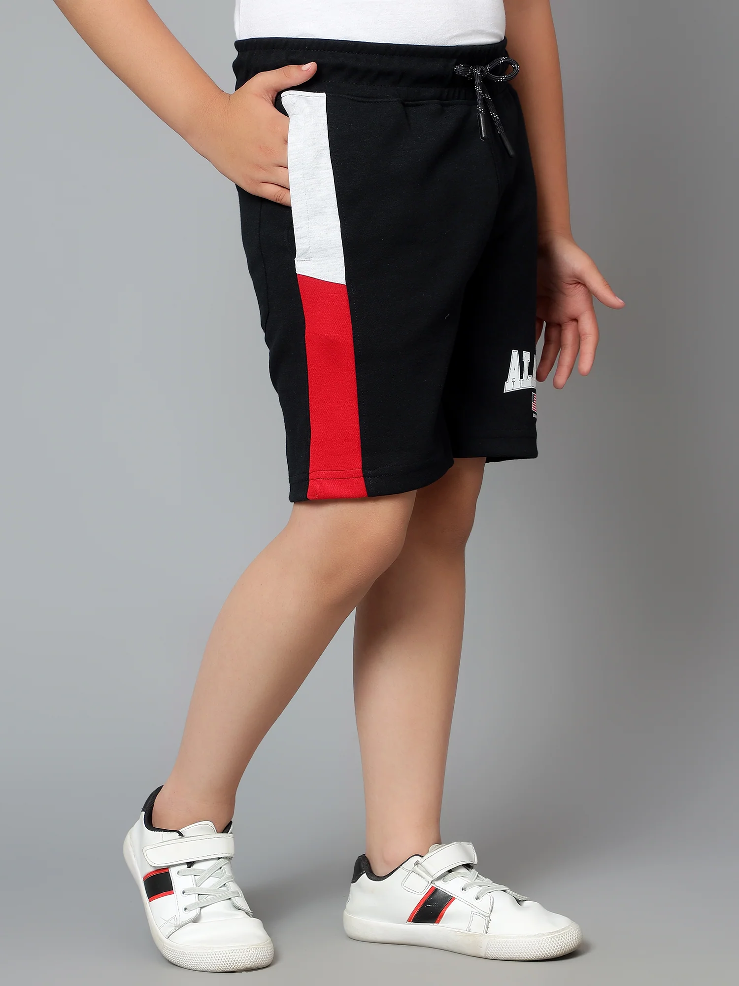 Boy's Navy Blue Printed Bermuda Shorts - Image 4