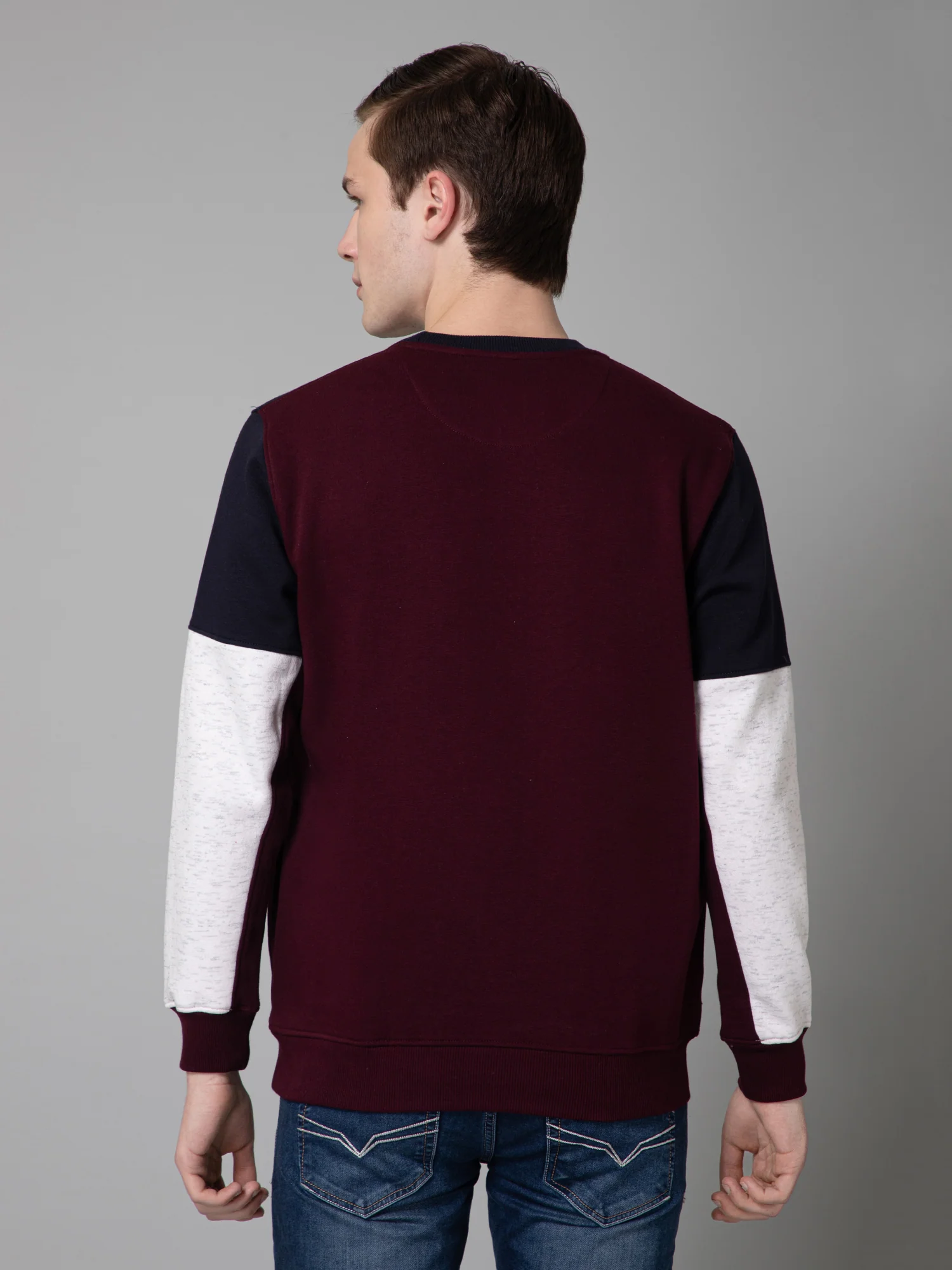 Color Blocked Wine Full Sleeves Rounded Neck Regular Fit Casual Sweatshirt for Men - Image 4