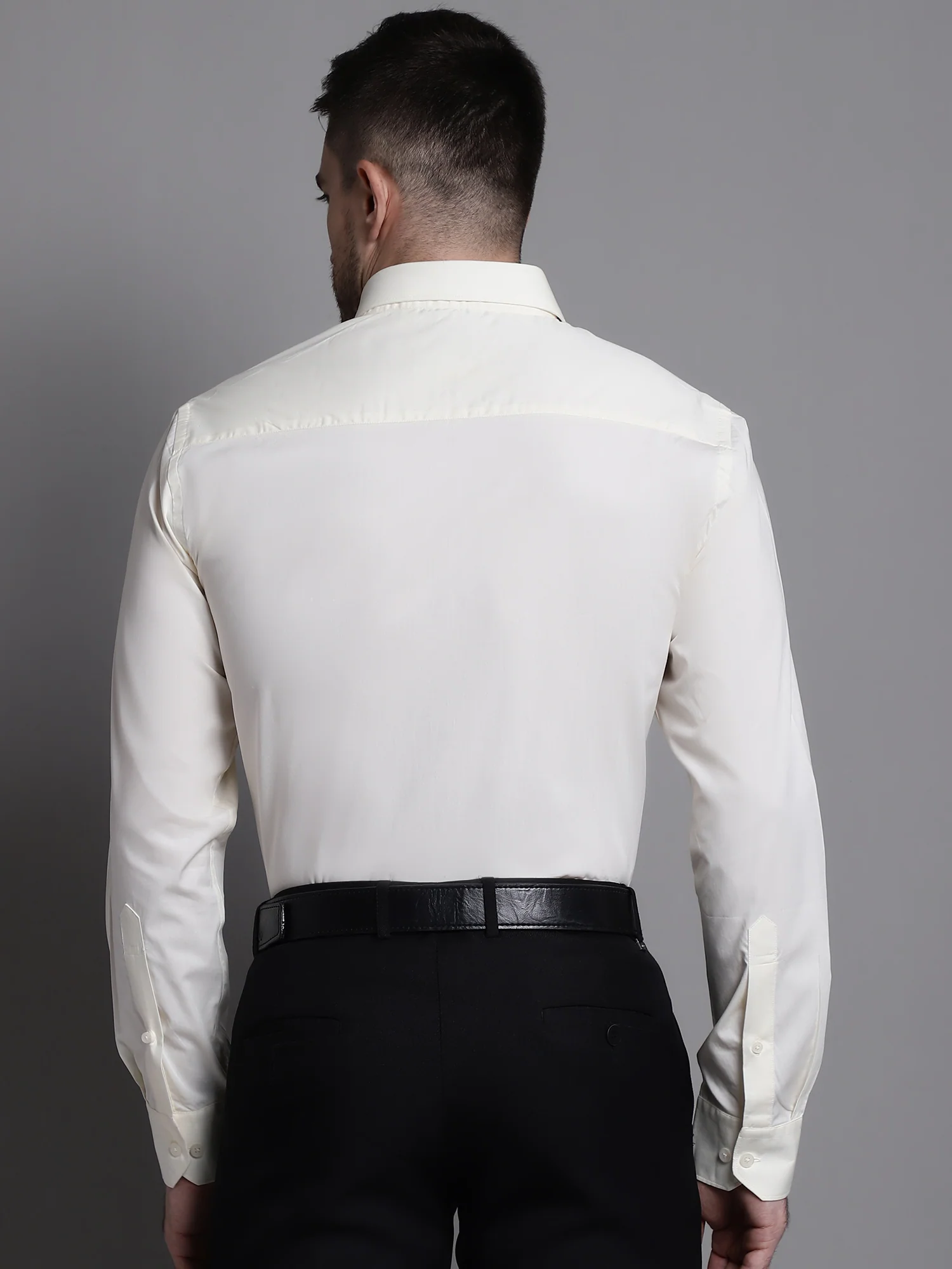 Men's Offwhite Formal Plain Stretch Full Sleeve Shirt - Image 2