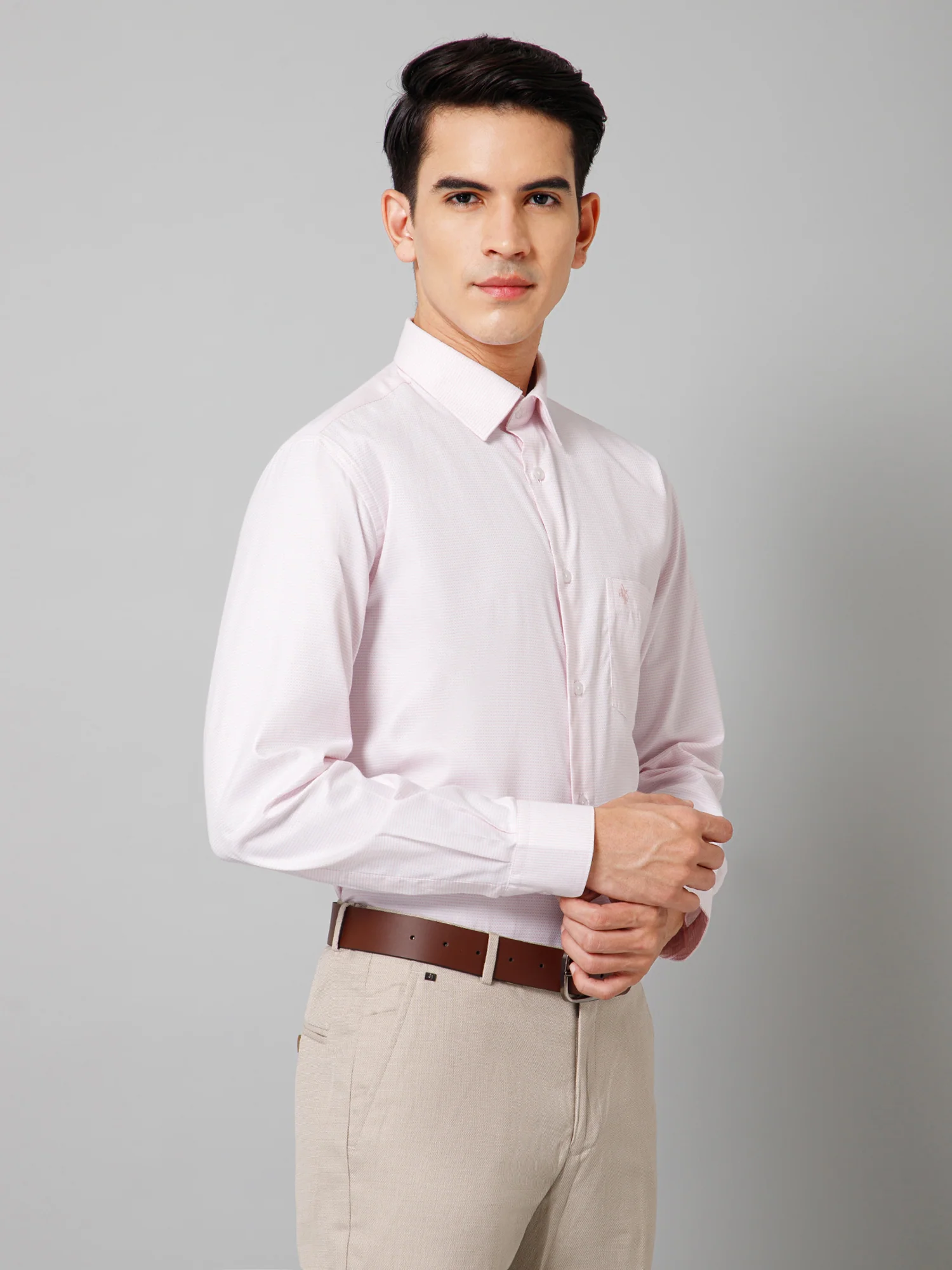 Men's Light Pink Formal Self Textured Full Sleeve Shirt - Image 3