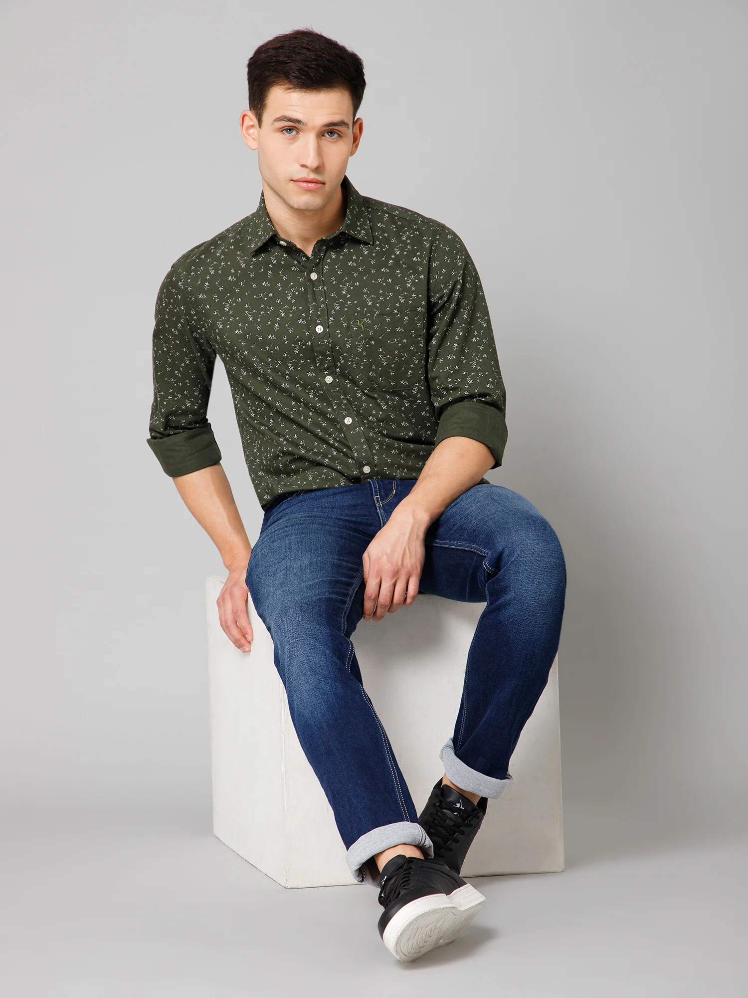 Denim Jeans for Men l Breathable & Soft with Color Fastness Ultra Narrow Fit Cotton Fabric Solid Pattern Button Closure - Image 5