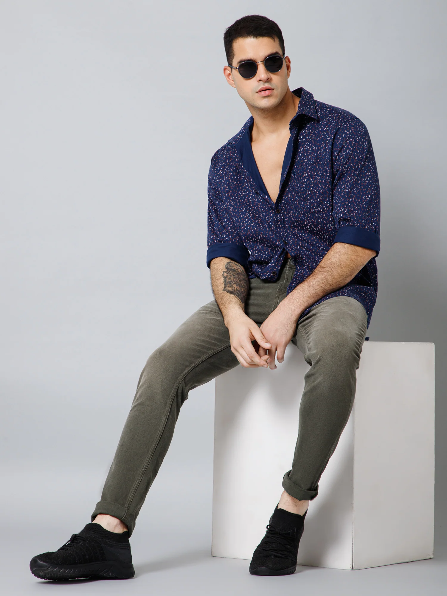 Denim Jeans for Men l Breathable & Soft with Color Fastness Ultra Narrow Fit Cotton Fabric Solid Pattern Button Closure - Image 5