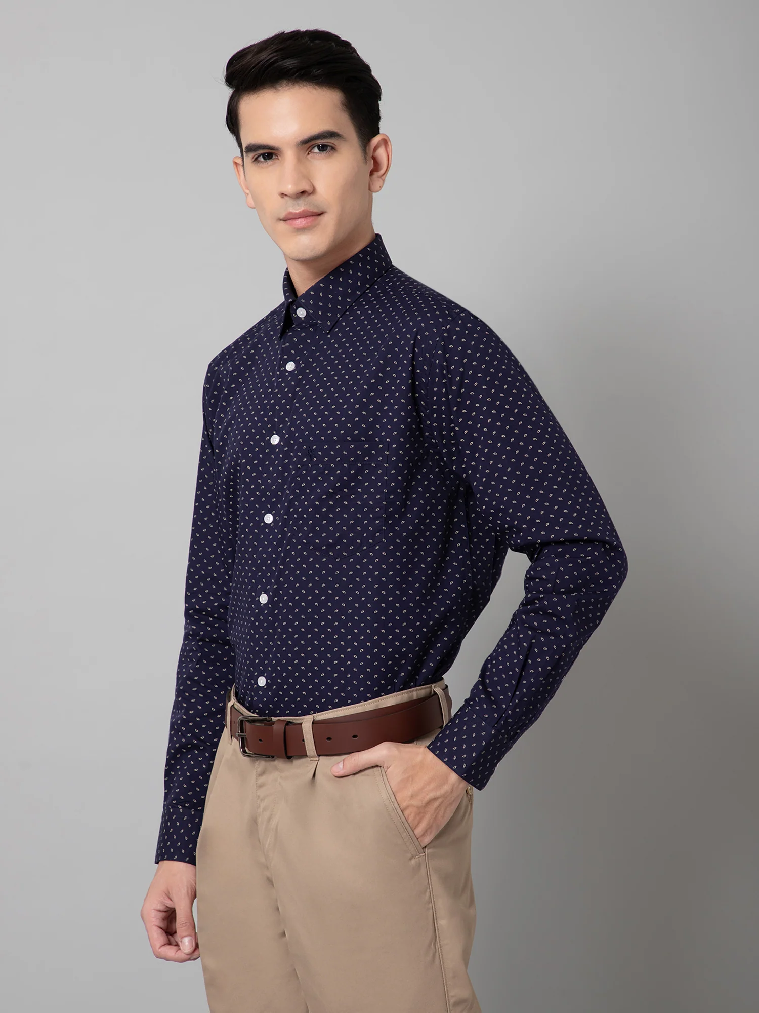 Men's Navy Blue Formal Ditsy Print Full Sleeve Shirt - Image 2