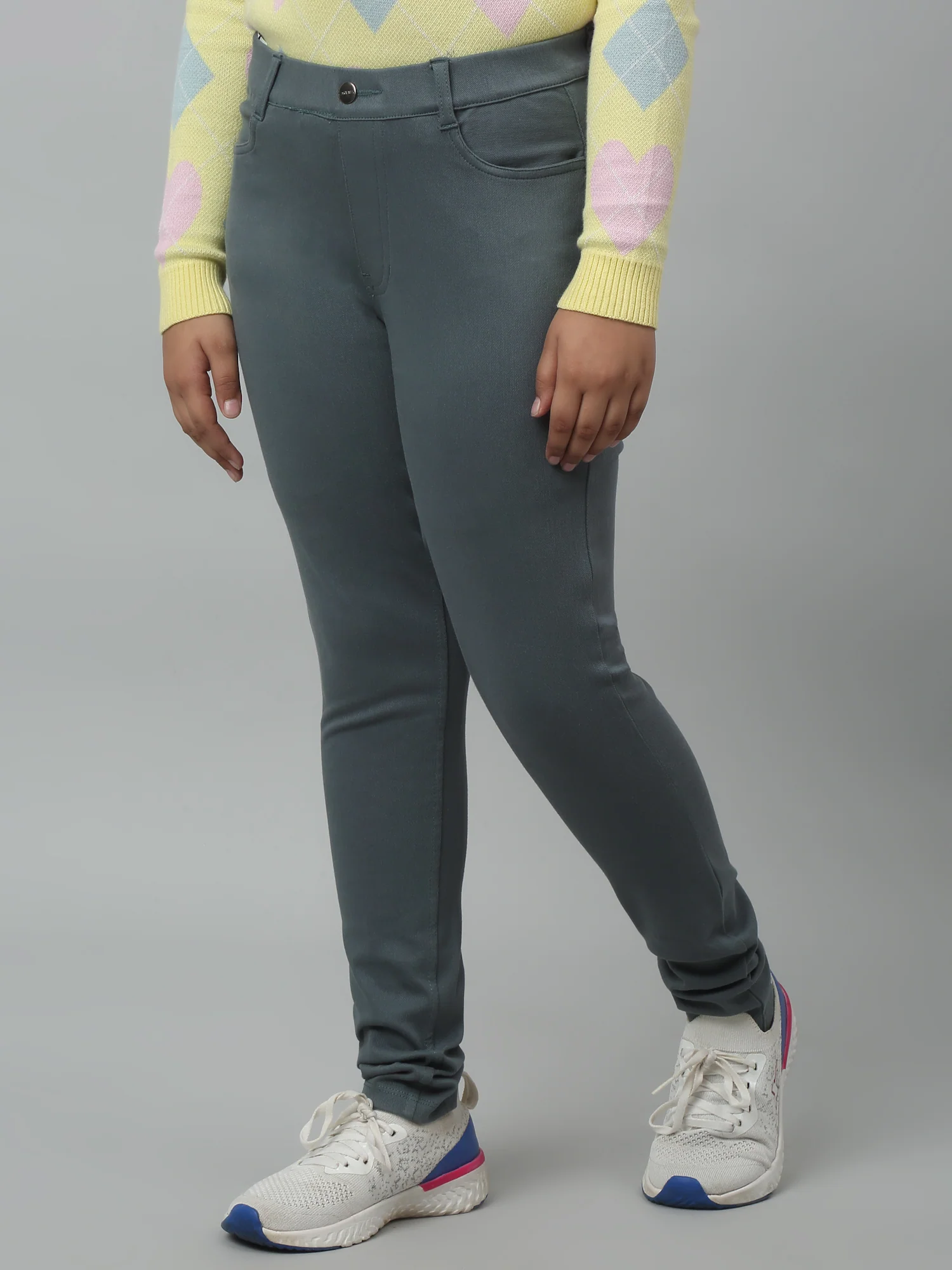 Girls Green Soild Cotton Blend Stretchable Jeggings - Image 3