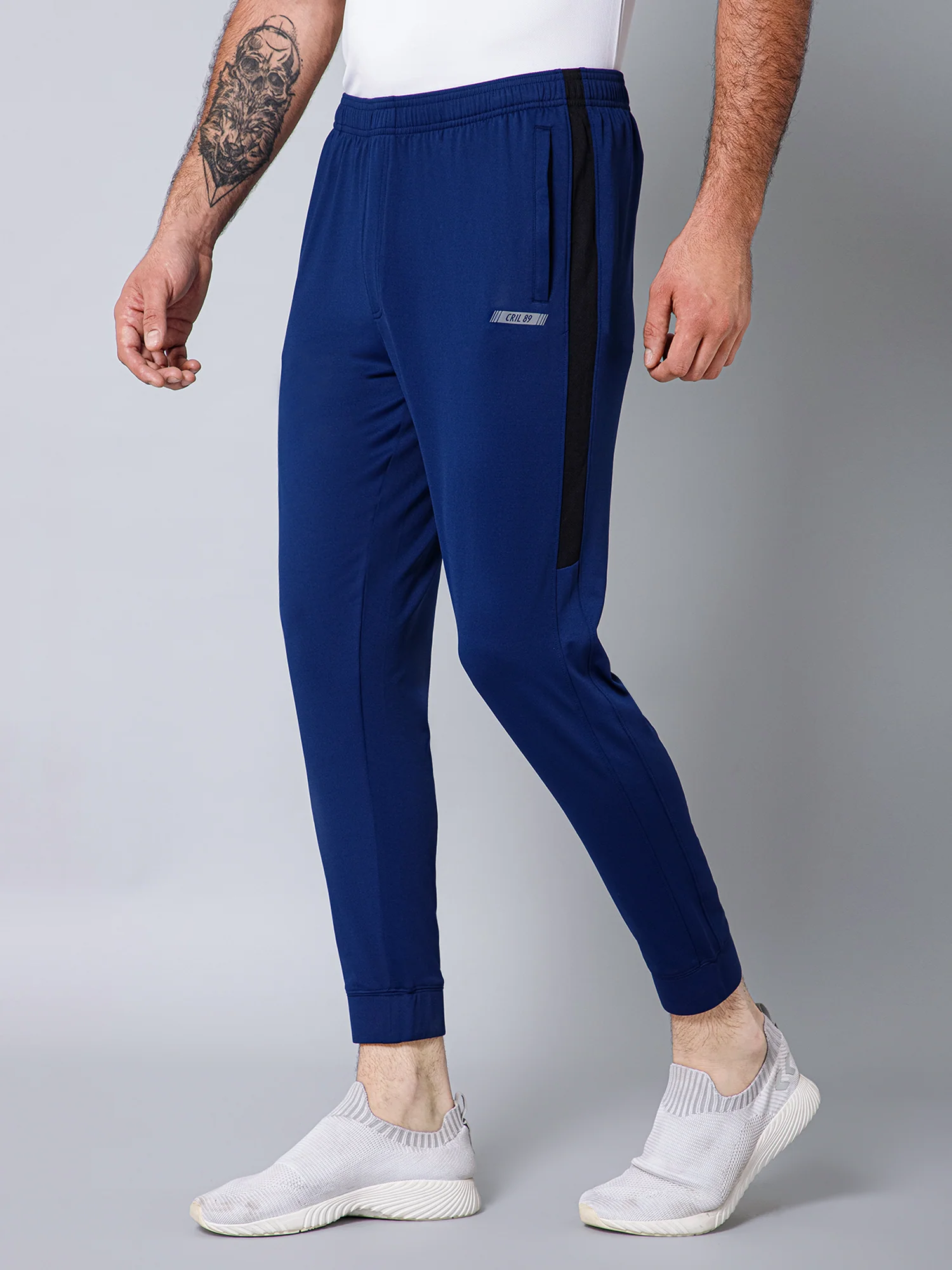 Men Blue Solid Full Length Regular Fit Active Wear Track Pant - Image 2