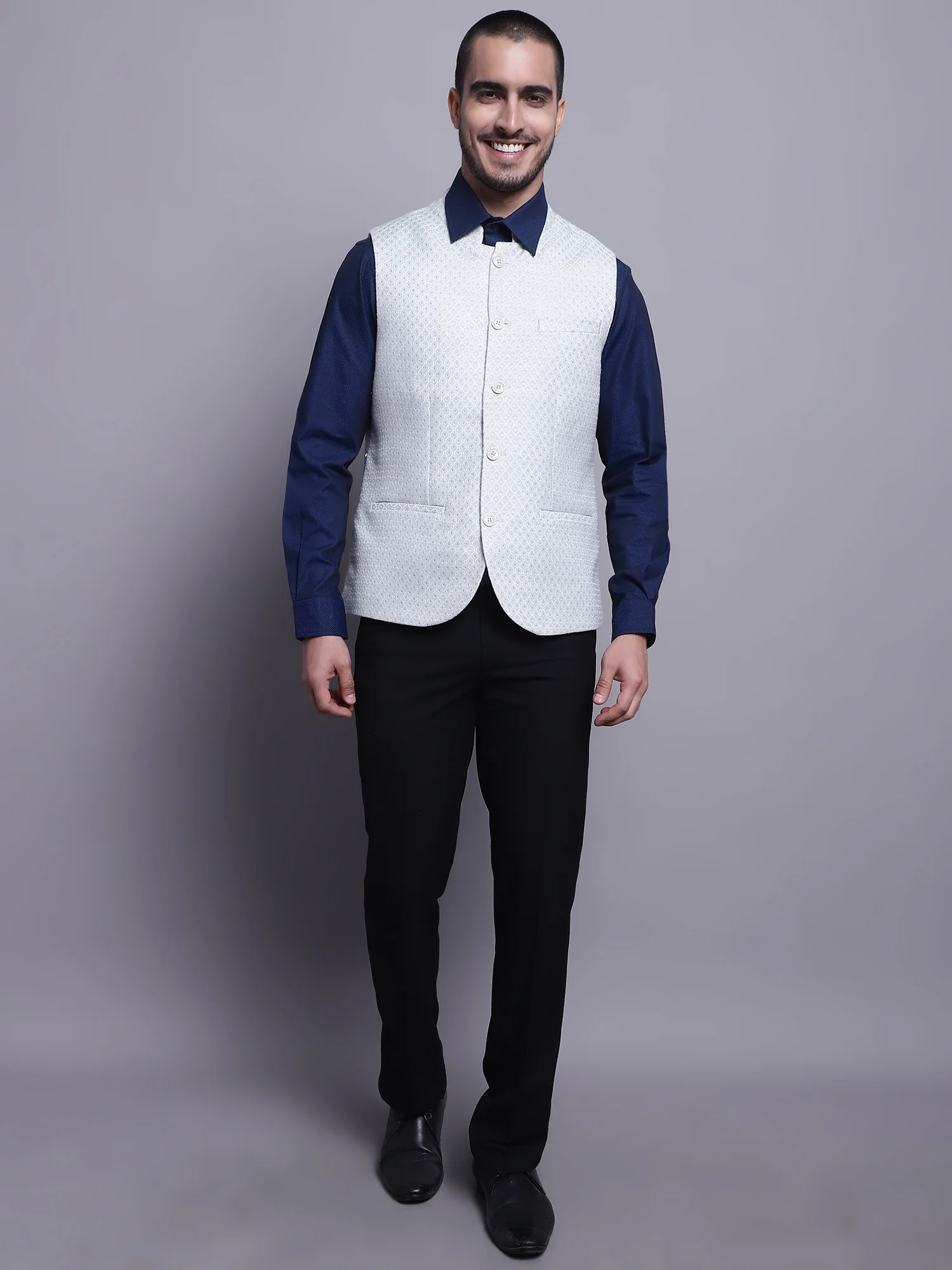 Men Green Waist Coat - Image 5