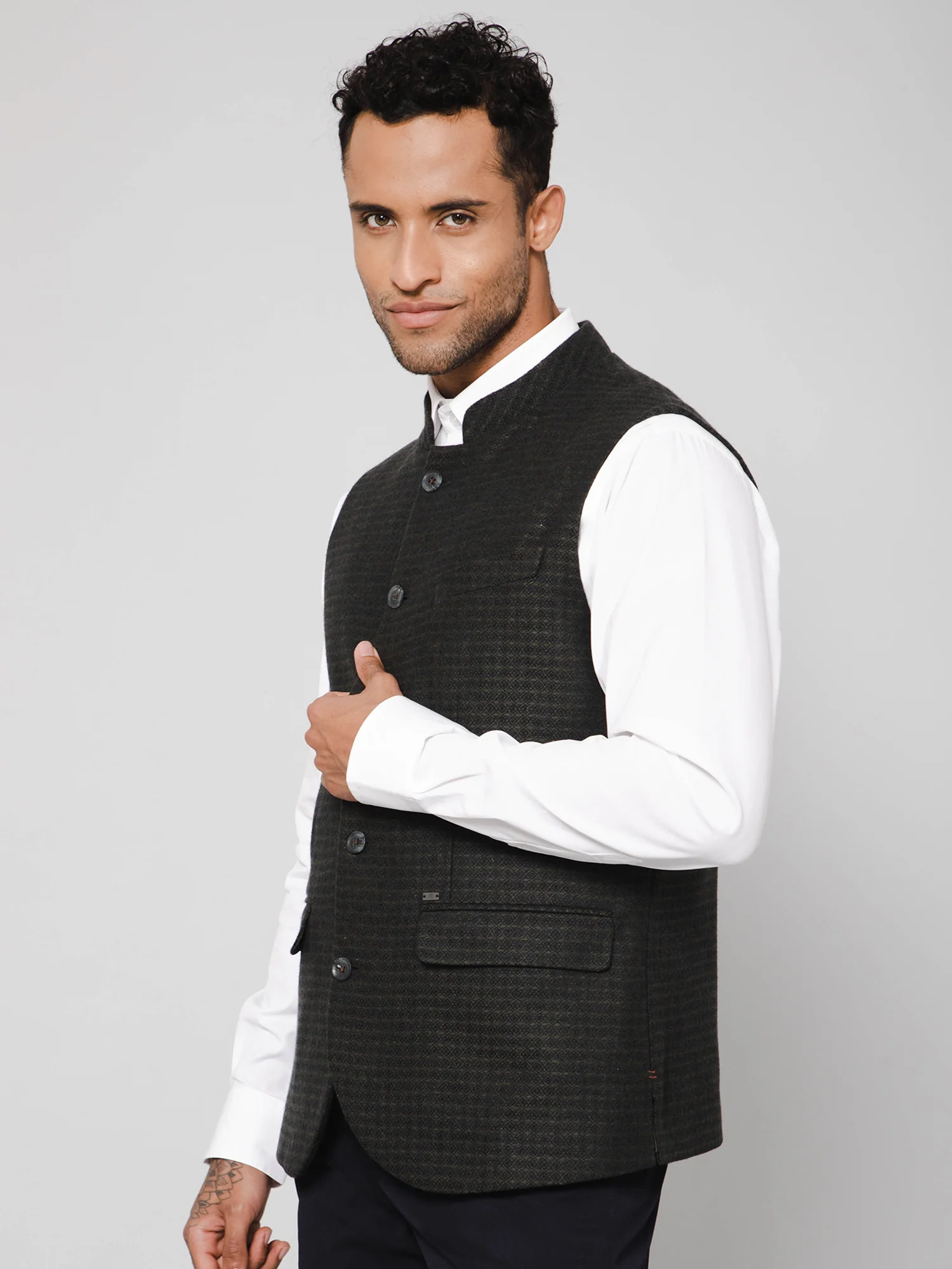 Men Green Waist Coat - Image 3