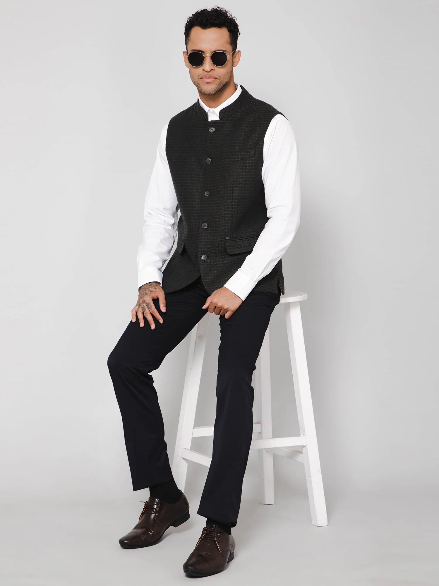Men Green Waist Coat - Image 6