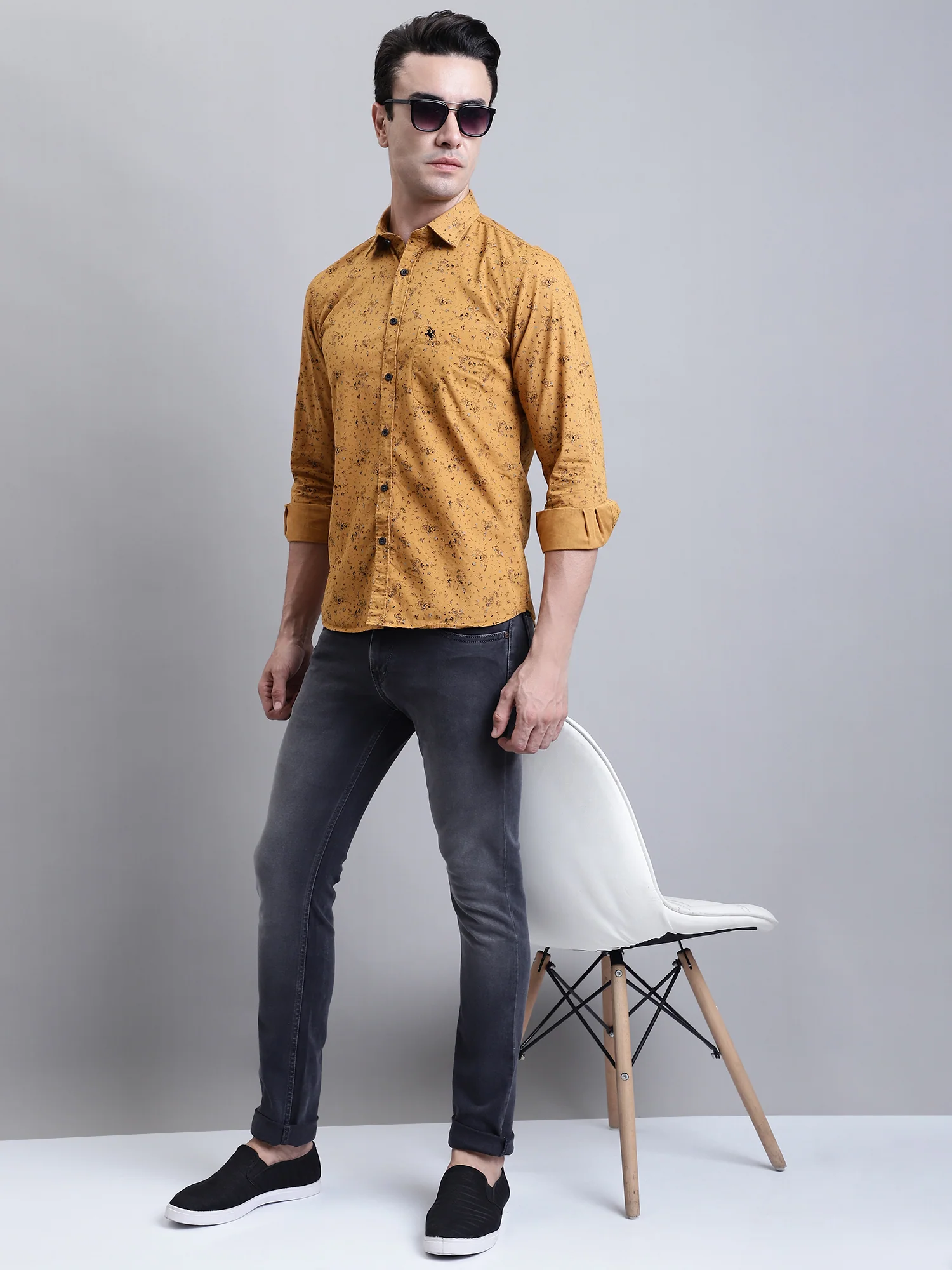 Denim Jeans for Men l Breathable & Soft with Color Fastness Ultra Narrow Fit Cotton Fabric Solid Pattern Button Closure - Image 5