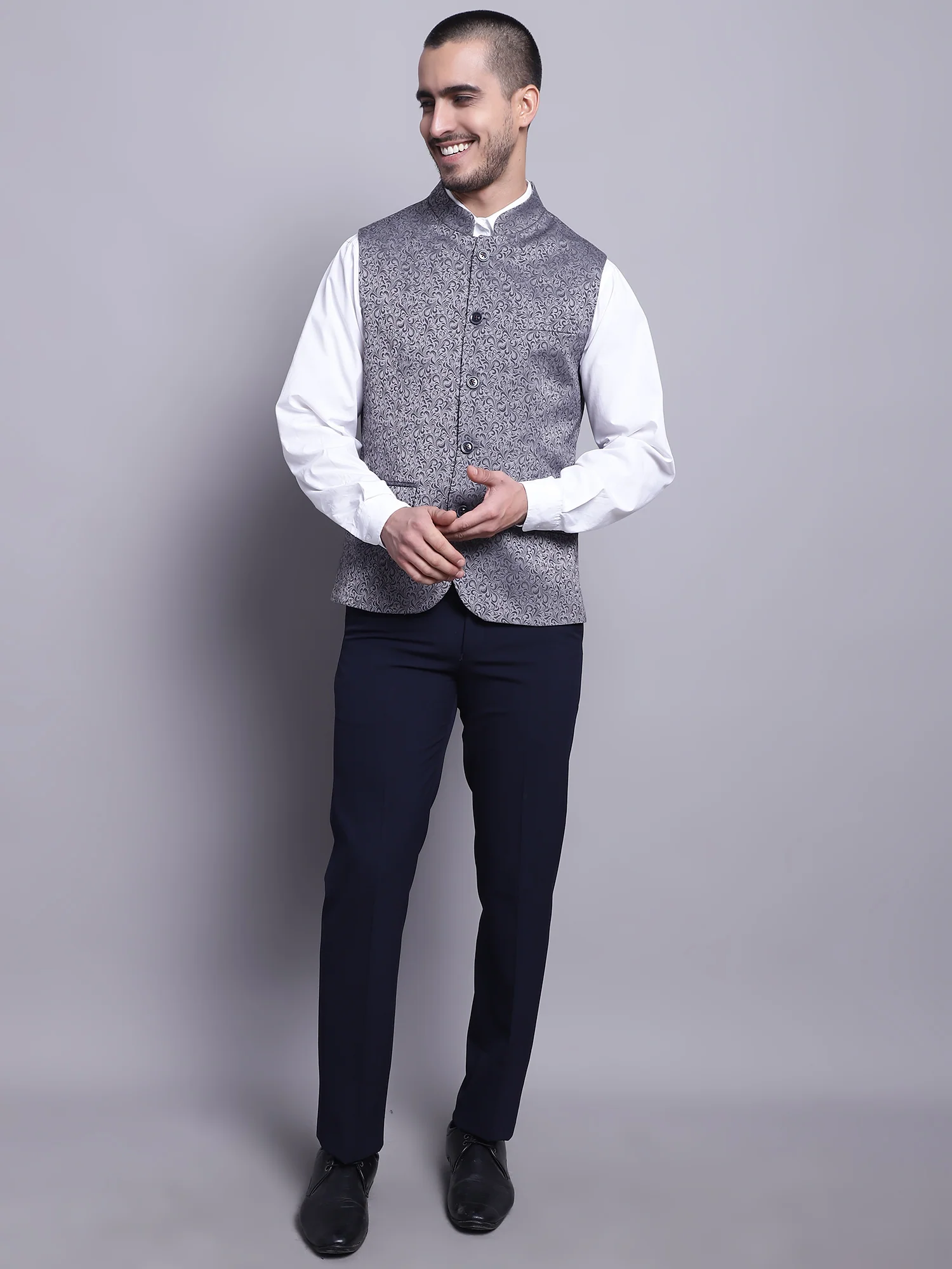 Men Grey Waist Coat - Image 5
