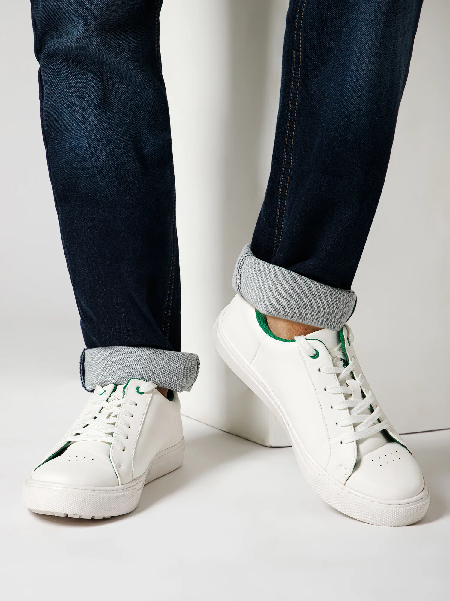 Casual Sneaker Shoes for Men | Lightweight & Comfortable with Cushioned Insole Polyurethane (PU) Upper Thermoplastic Polyurethane Sole Lace Up Closure - Image 2