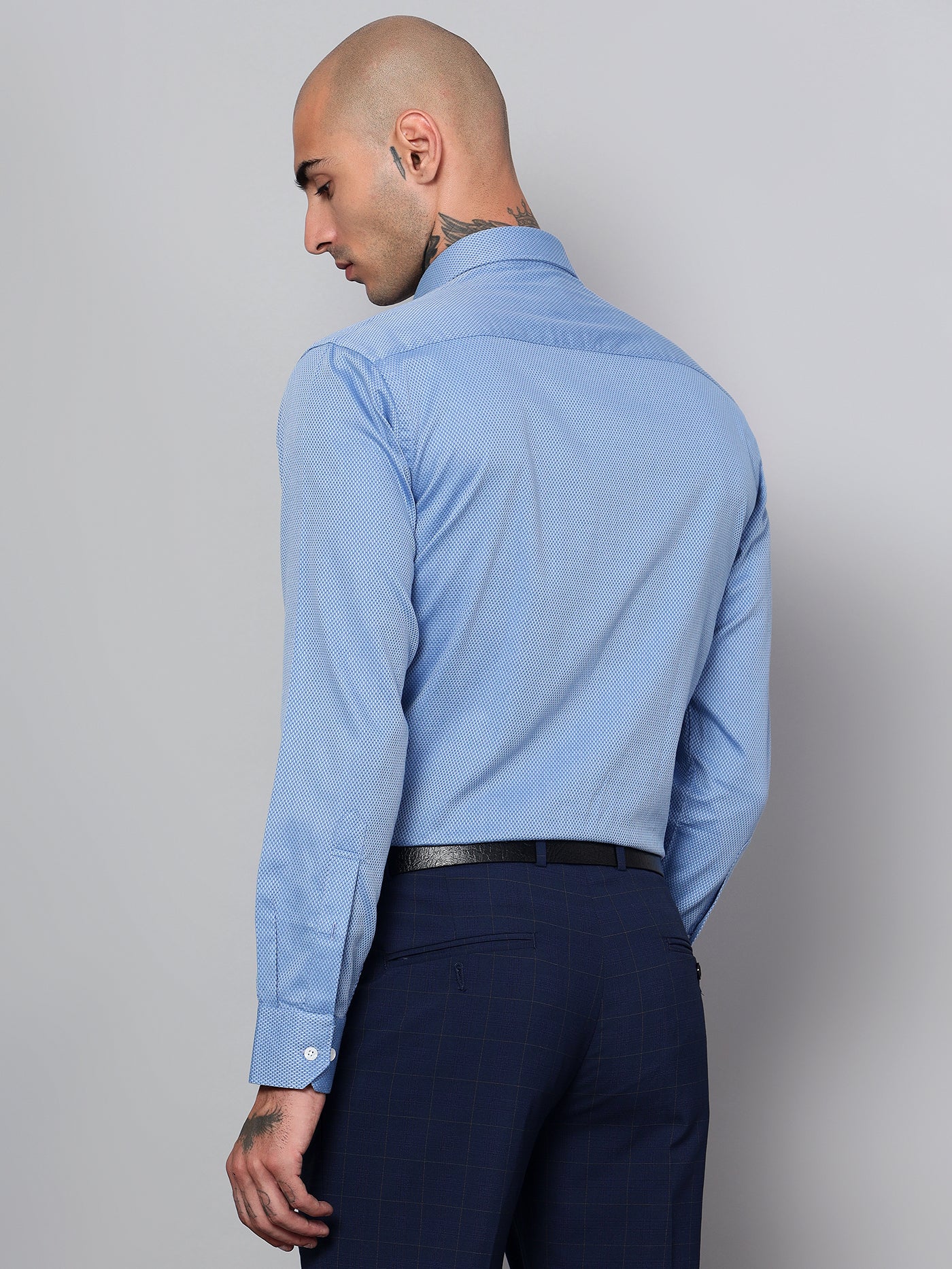 Men's Blue Formal Self Textured Full Sleeve Shirt - Image 4