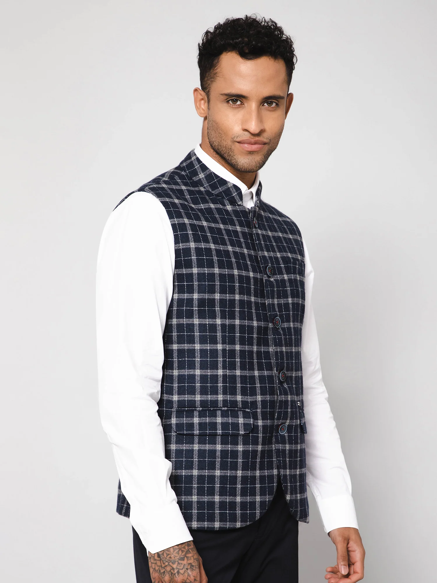 Men Navy Waist Coat - Image 2