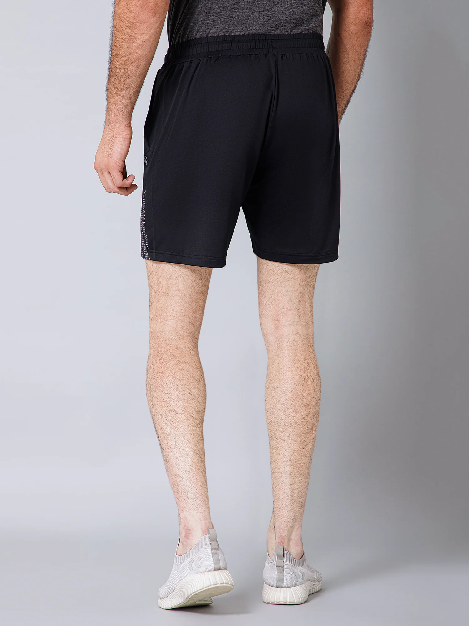 Men Printed Above Knee Regular Fit Active Wear Black Shorts - Image 4