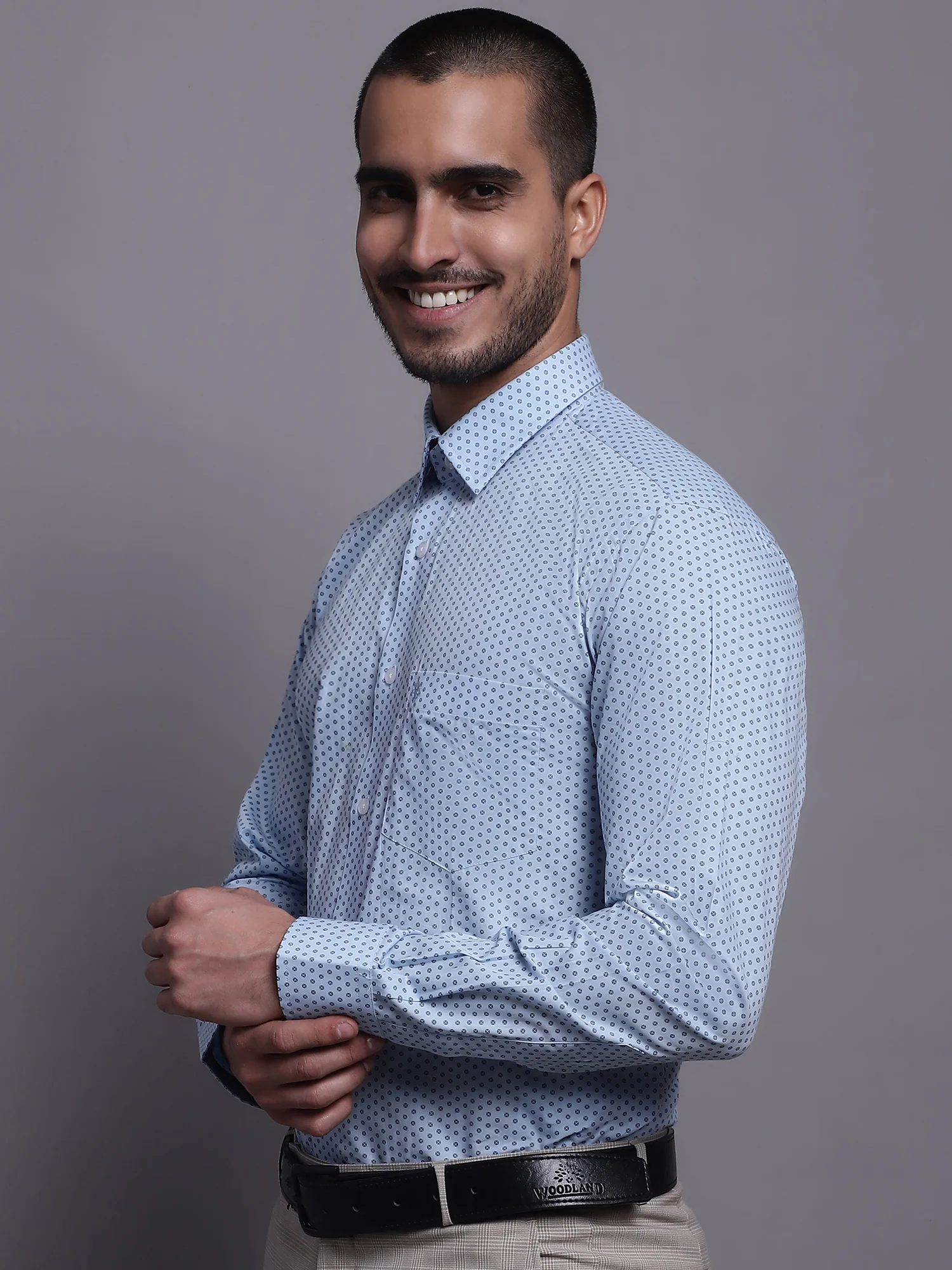 Men's Light Blue Formal Geometric Ditsy print Full Sleeve Shirt - Image 3