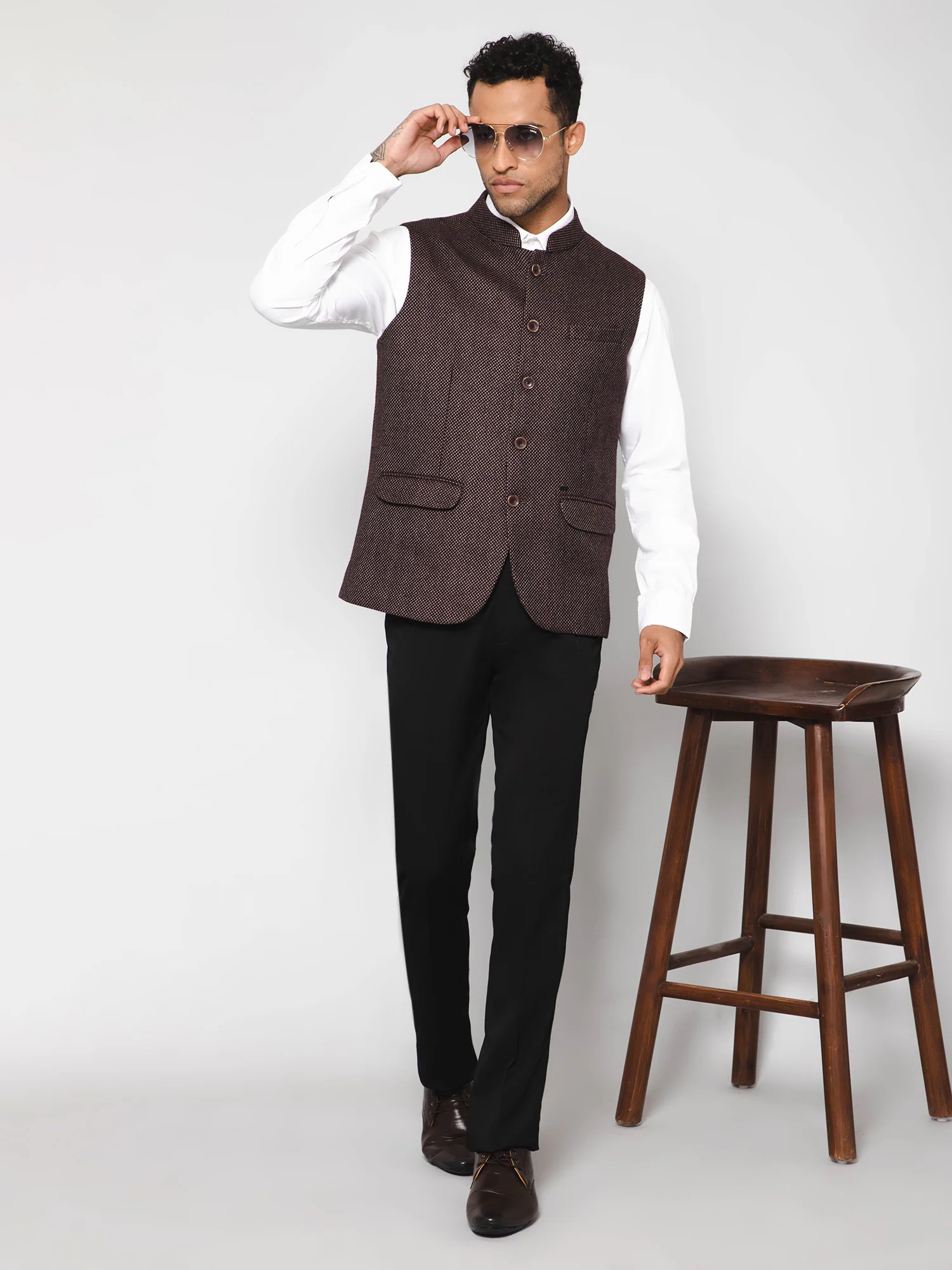 Men Wine Waist Coat - Image 5