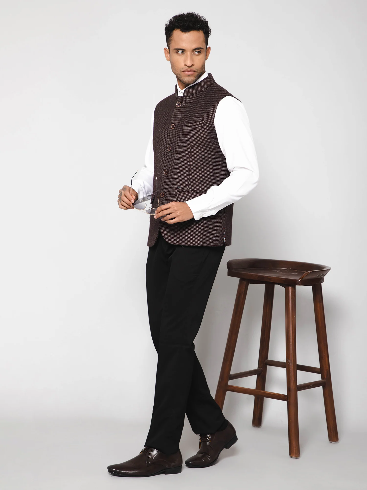 Men Wine Waist Coat - Image 6