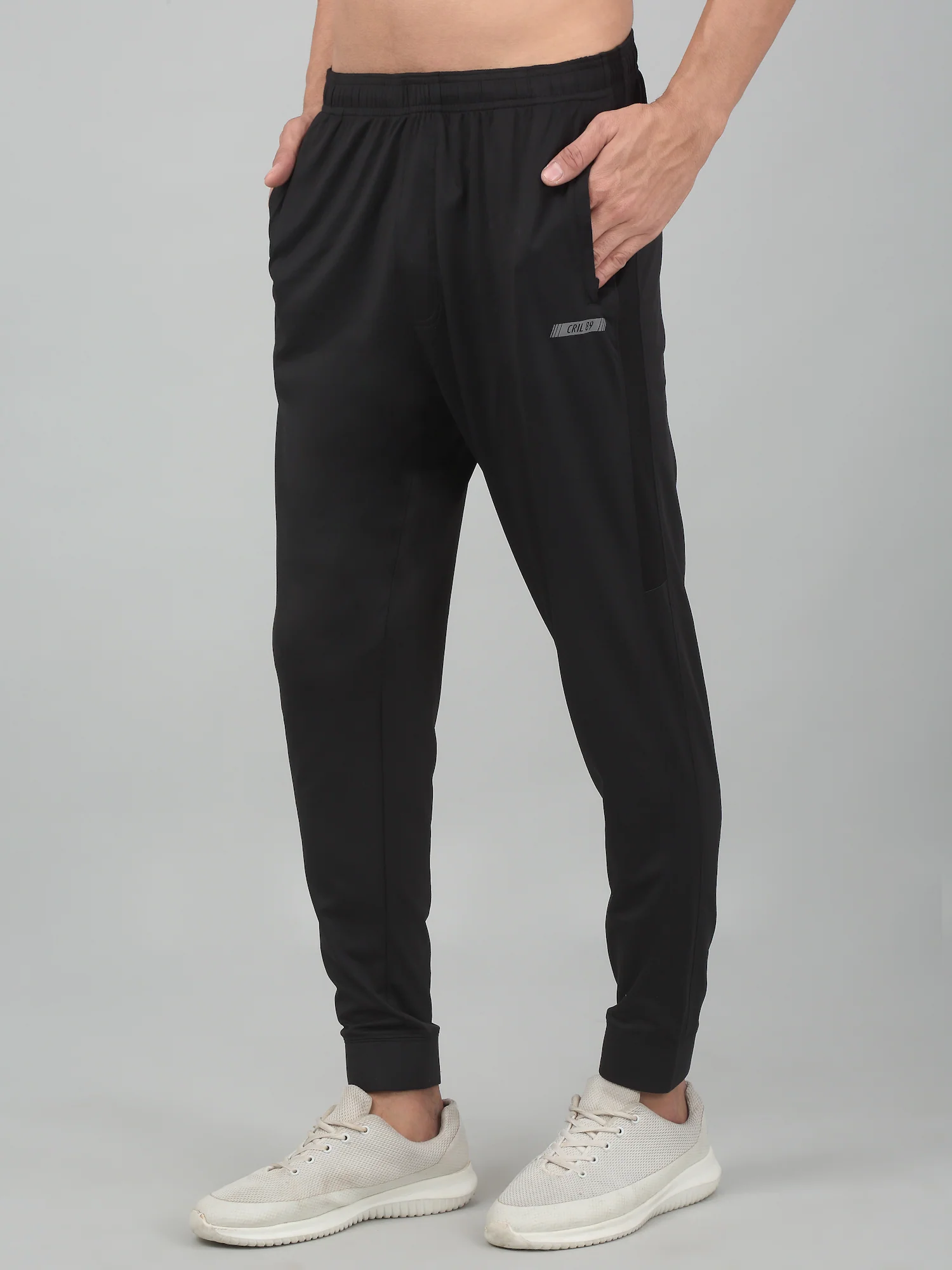 Men's Black Soild Stretchable Track Pant - Image 3