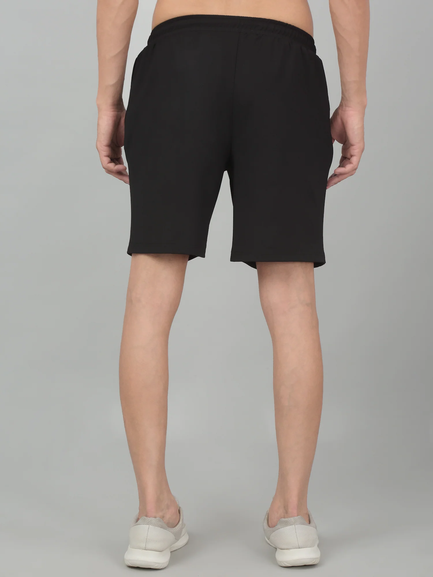 Men's Black Solid Stretchable Activewear Shorts - Image 2