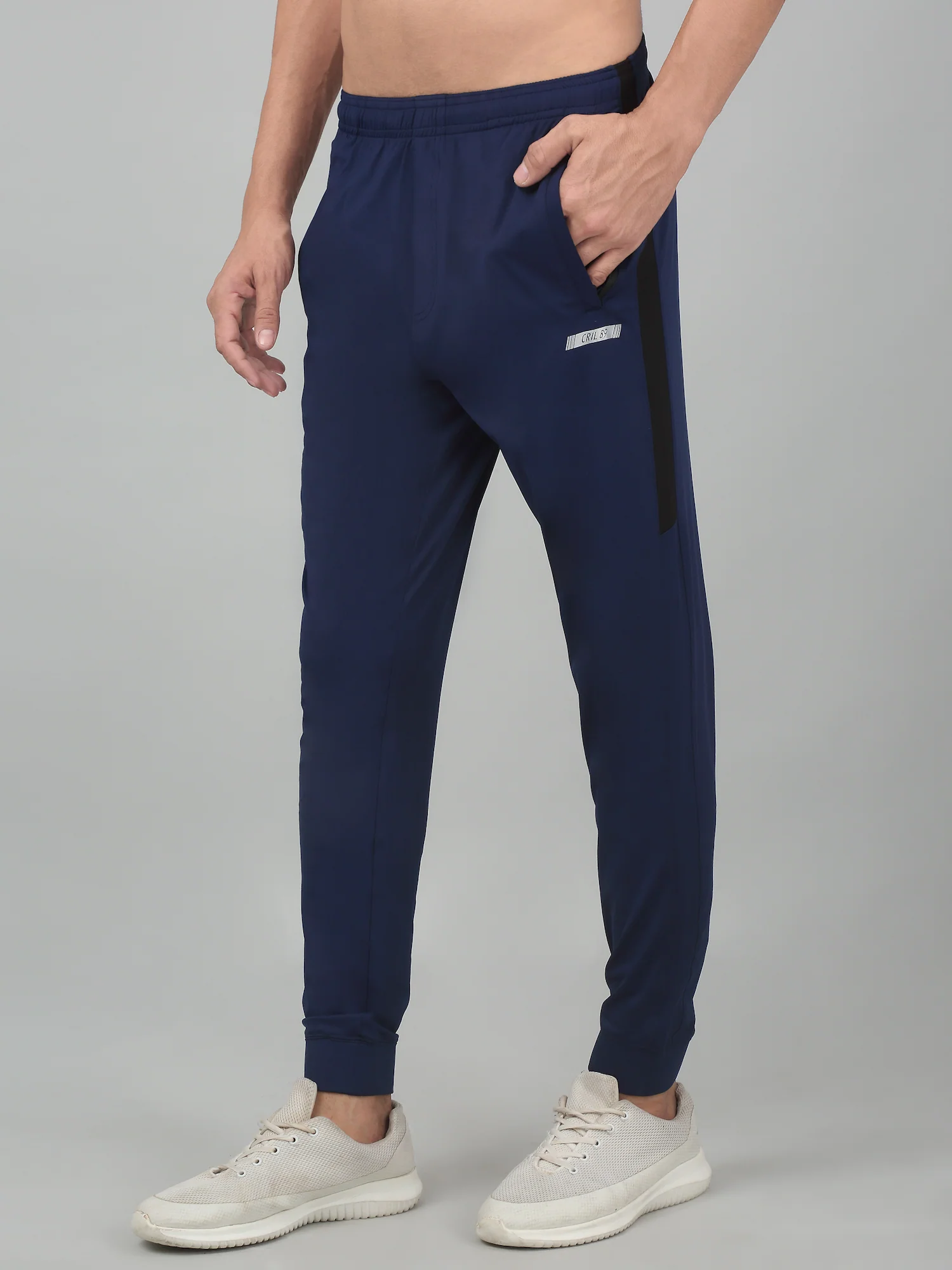 Men's Blue Soild Stretchable Track Pant - Image 3