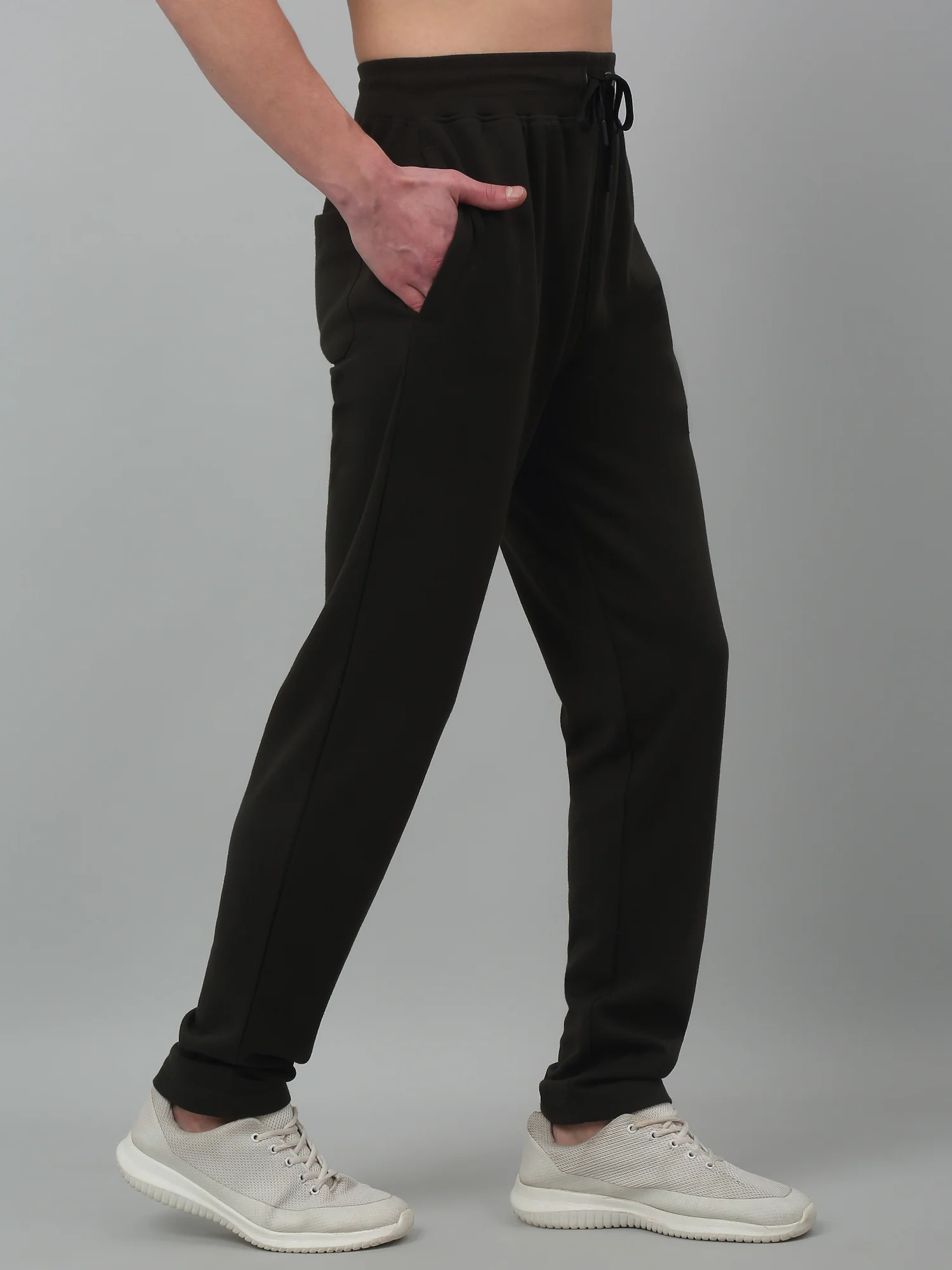 Men's Green Summer Solid Drawstring Casual Track Pant - Image 3