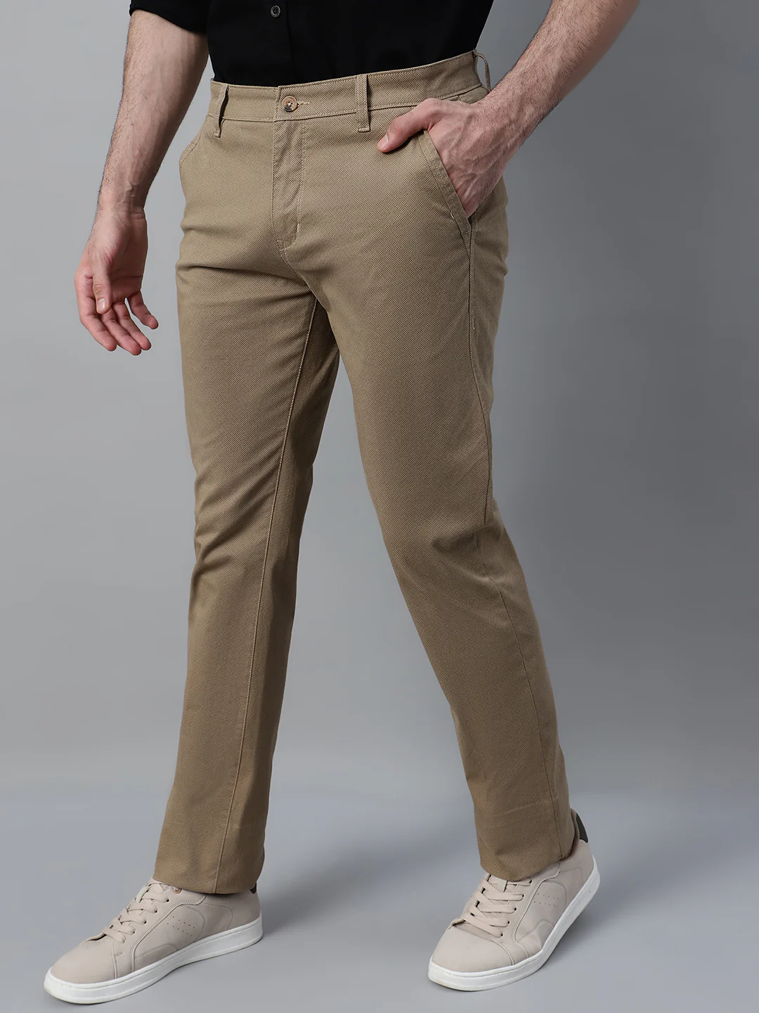 Men's Khaki Self Design Non-Pleated Casual Trouser - Image 3