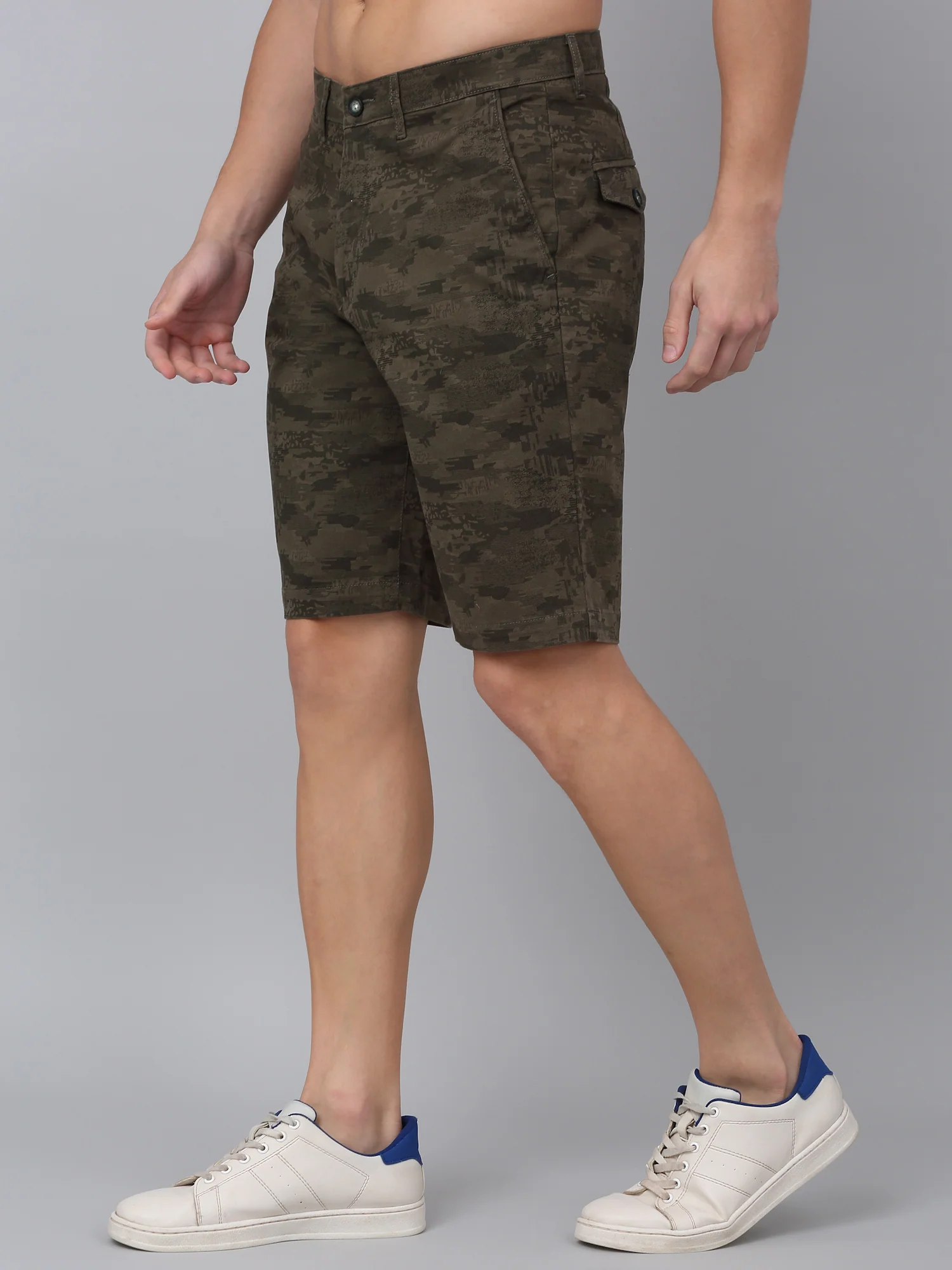 Men's Olive Green Camouflage Printed Bermuda - Image 3