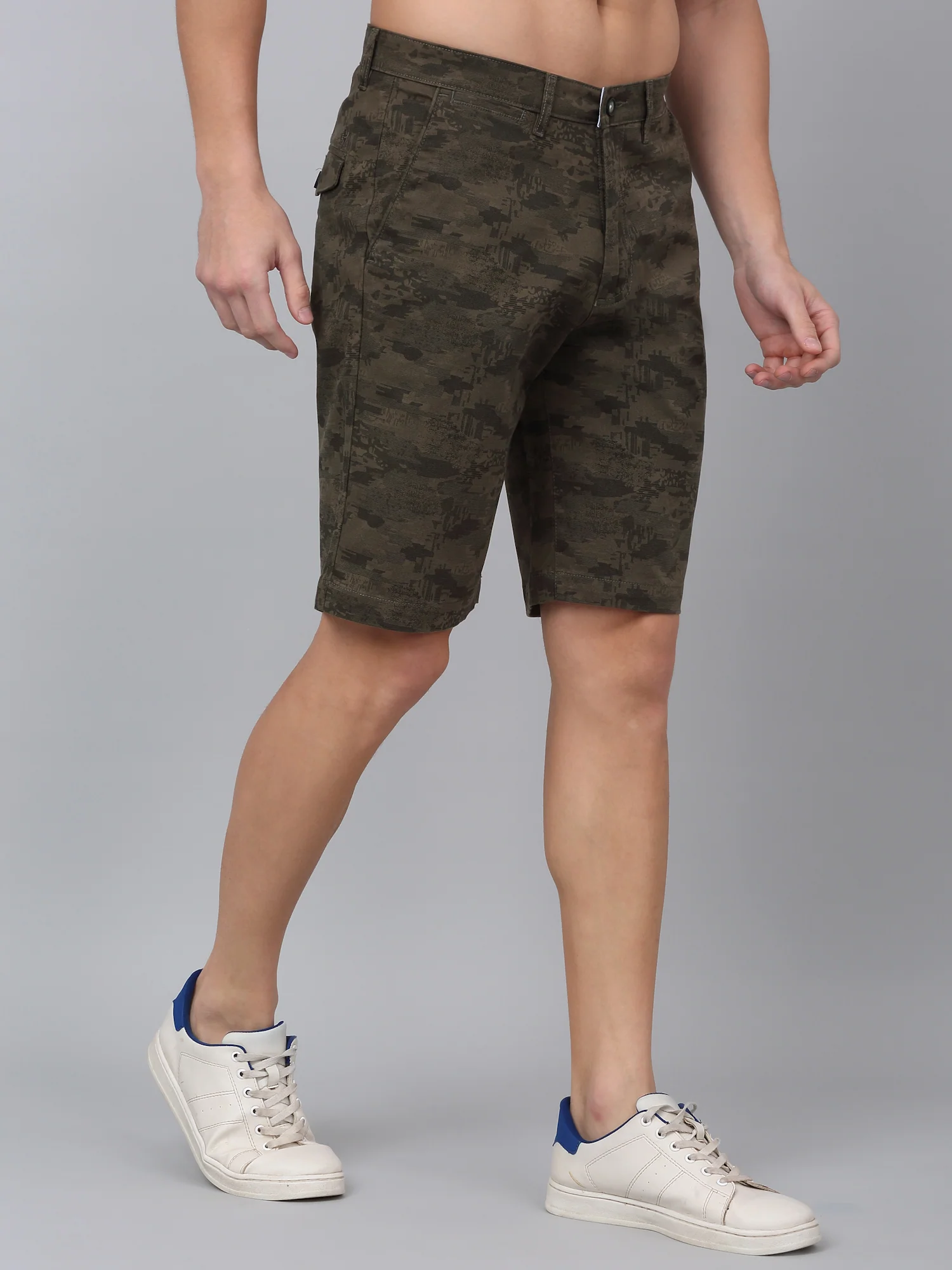 Men's Olive Green Camouflage Printed Bermuda - Image 4