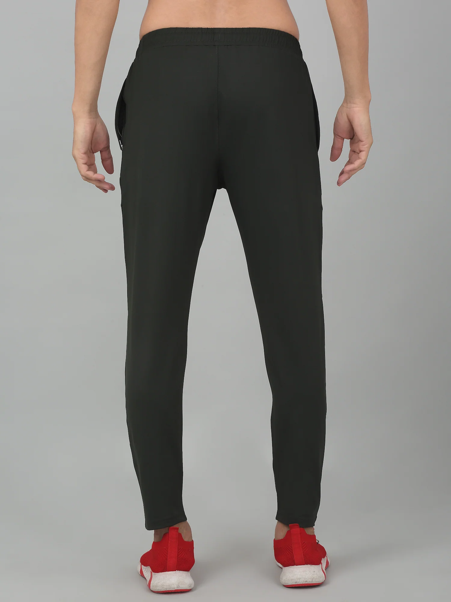 Men's Olive Green Solid Stretchable Active Wear Track Pant - Image 2