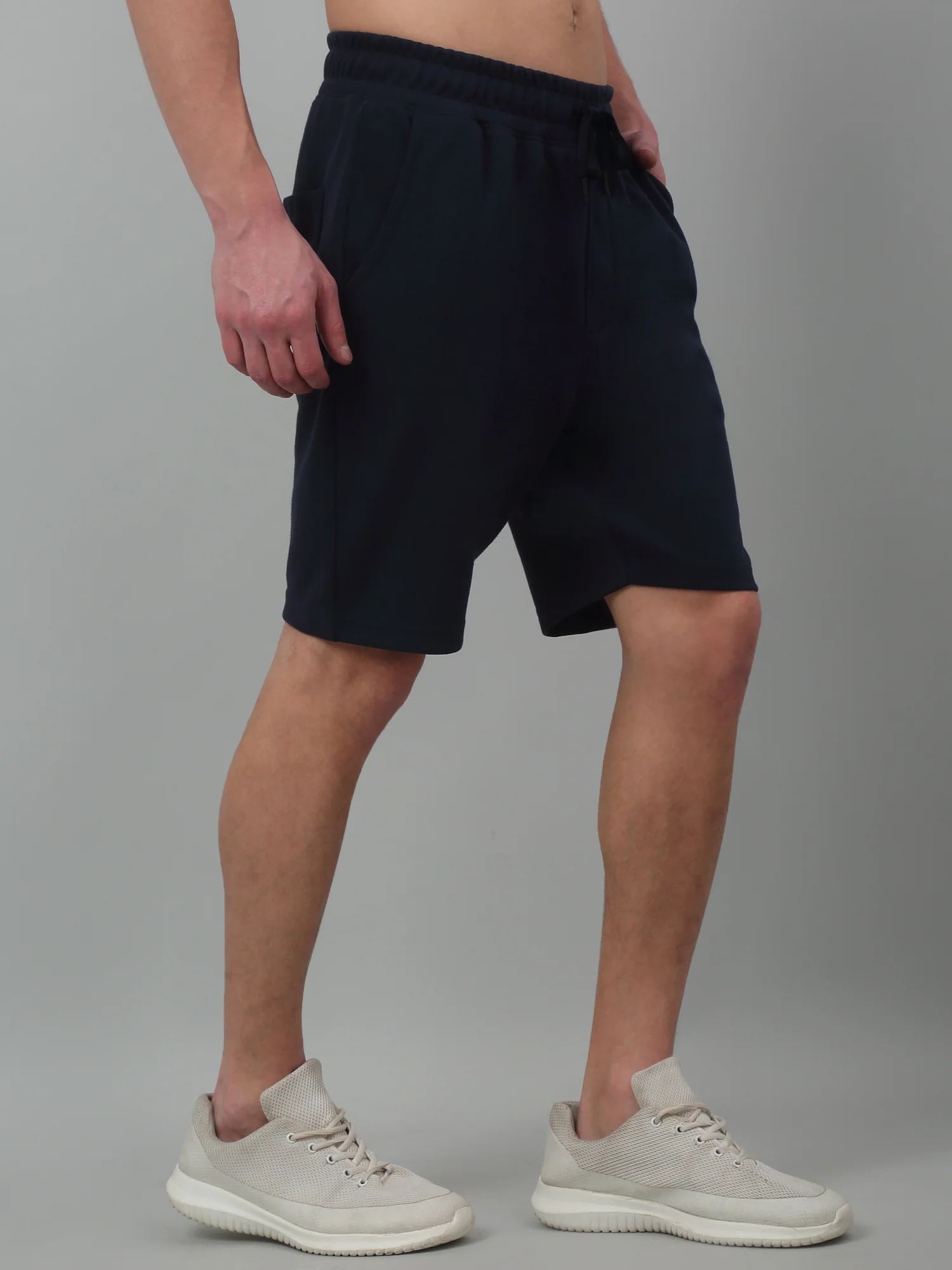 Navy Blue Solid Above Knee Bermuda For Men - Image 3