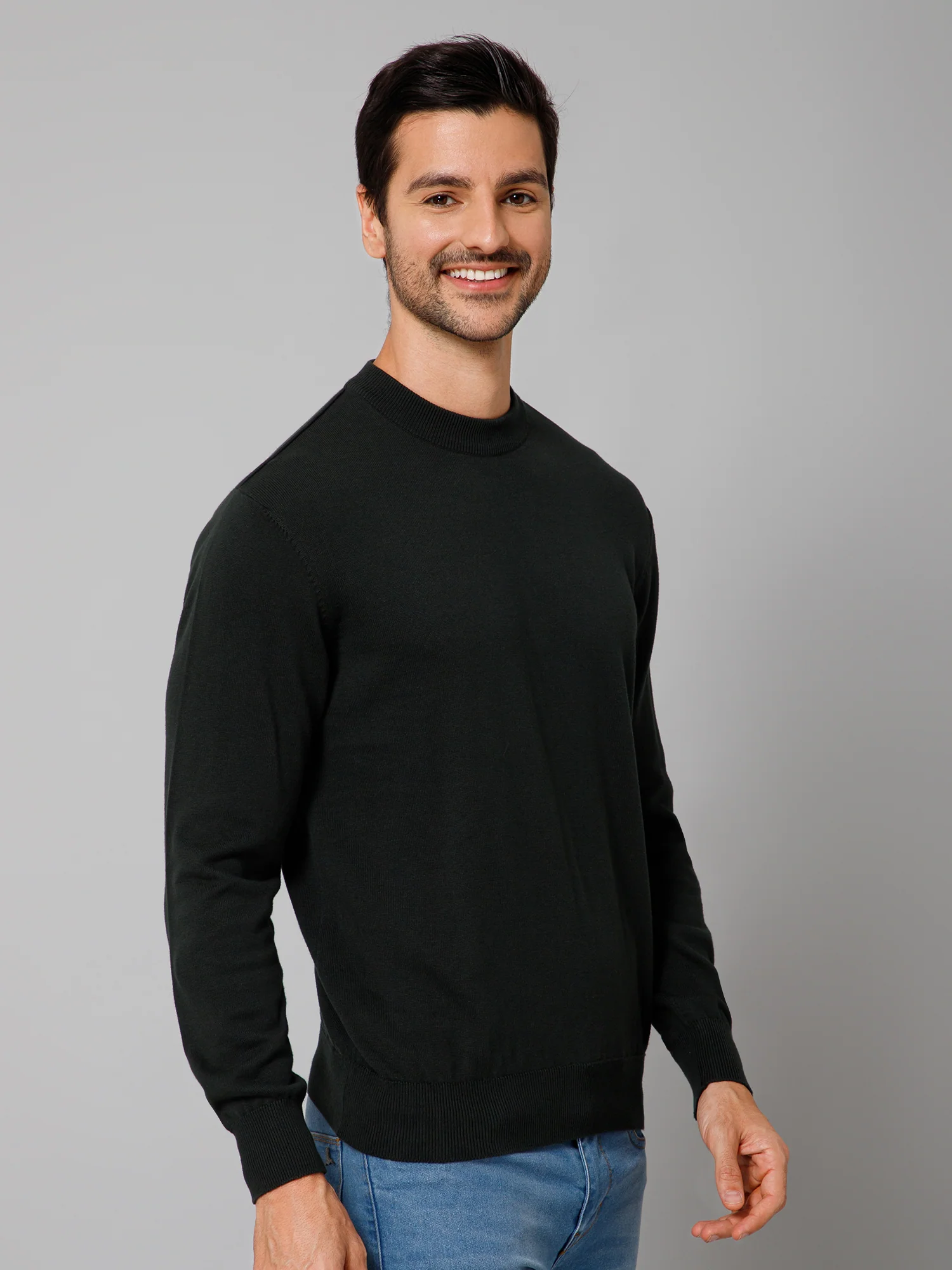 Solid Bottle Green Full Sleeves Round Neck Regular Fit Casual Sweater for Men - Image 3
