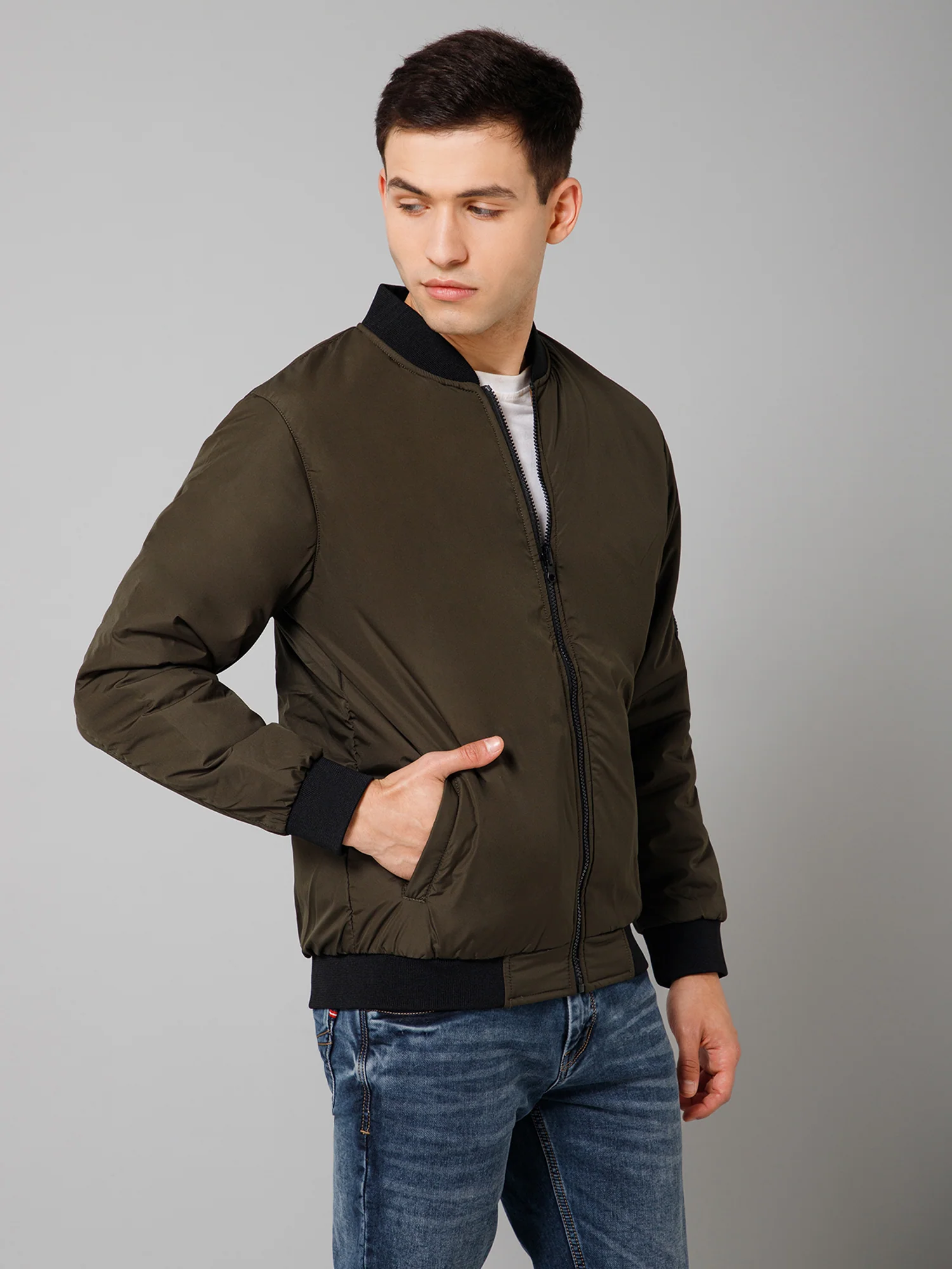 Solid Full Sleeves Mock Collar Regular Fit Olive Casual Reversible Jacket For Men - Image 3