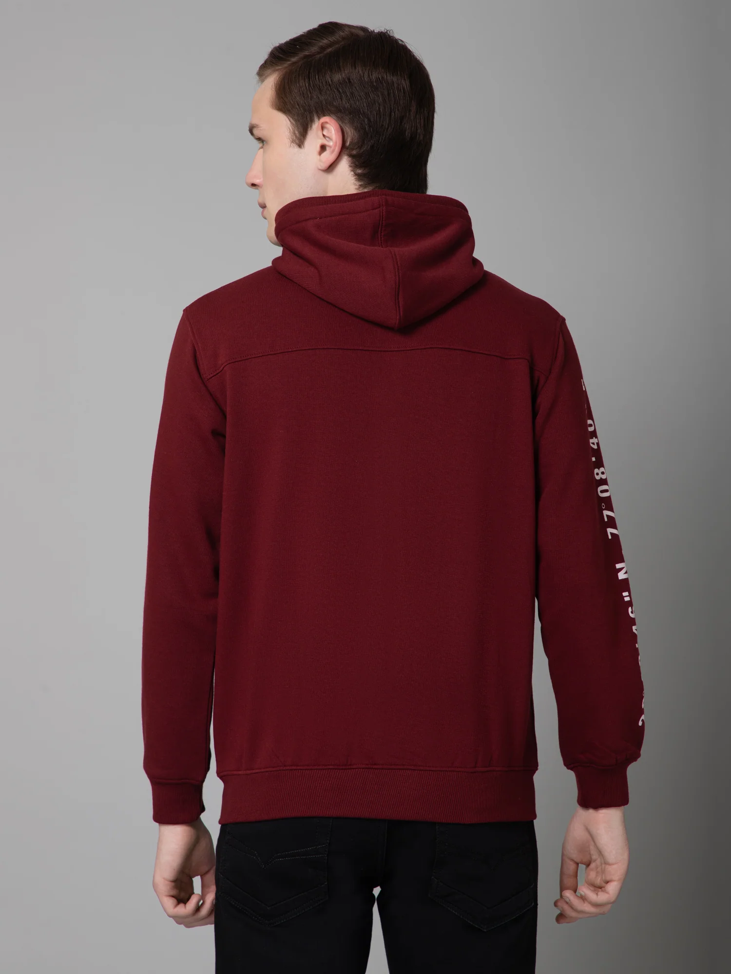 Solid Maroon Full Sleeves Hooded Neck Regular Fit Casual Sweatshirt for Men - Image 4