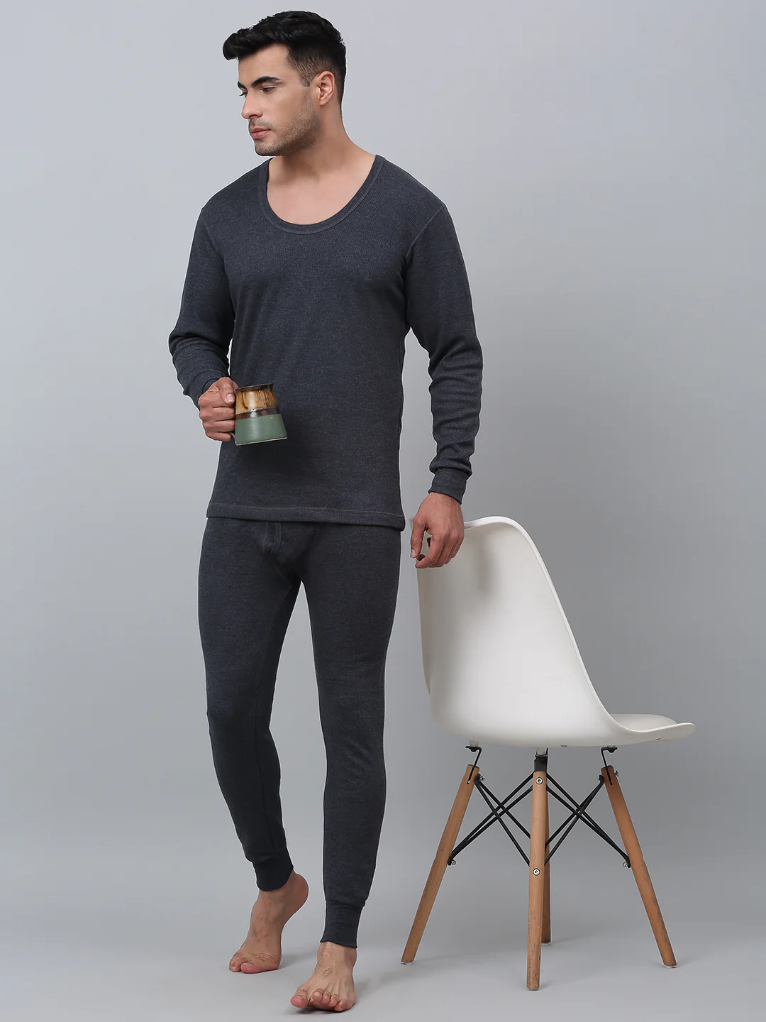 Solid Non Pleated Regular Fit Mid Rise Grey Thermal Trouser For Men - Image 6